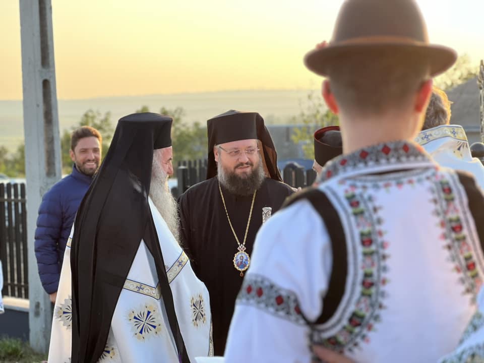 Biserica „Izvorul Tămăduirii” din Hlipiceni-Botoșani a primit veșmânt de har. Lăcașul, renovat cu sprijinul arhim. Ciprian Grădinaru