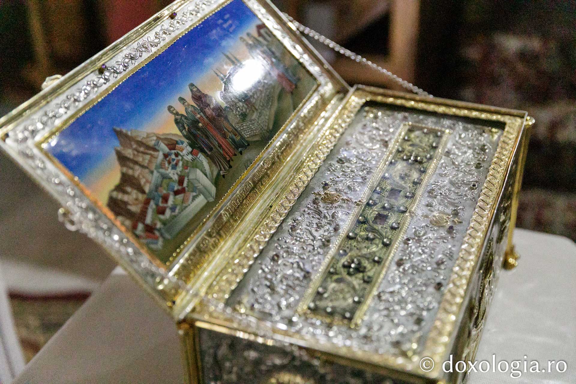 Brâul Maicii Domnului de la Mănăstirea Kato Xenia