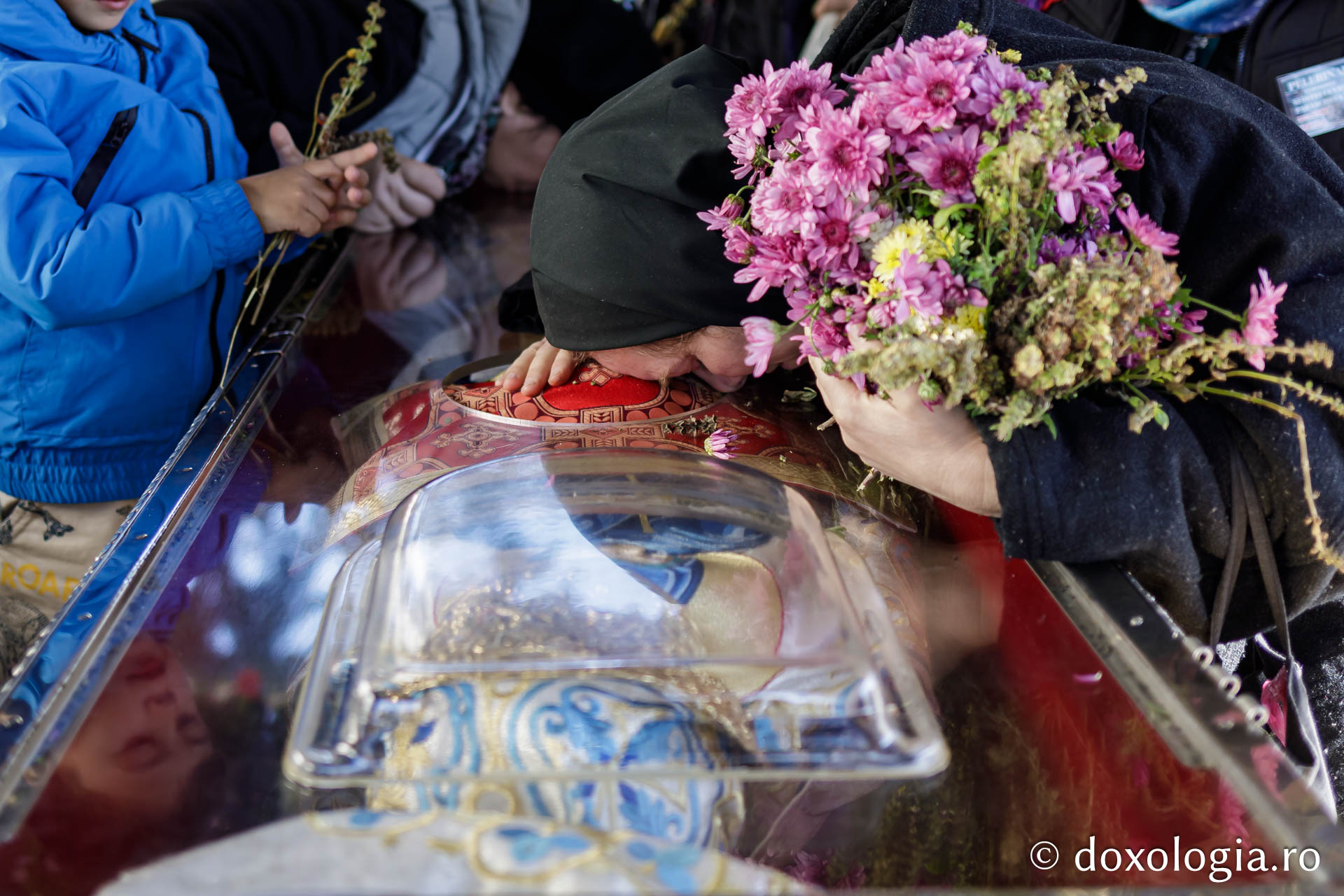 (Foto) Jurnal de pelerin la Sfânta Cuvioasă Parascheva – Ziua I, 8 octombrie 2024