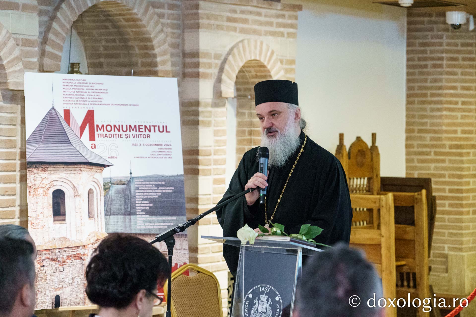 A început a XXVI-a ediție a Simpozionului „Monumentul. Tradiție și Viitor”