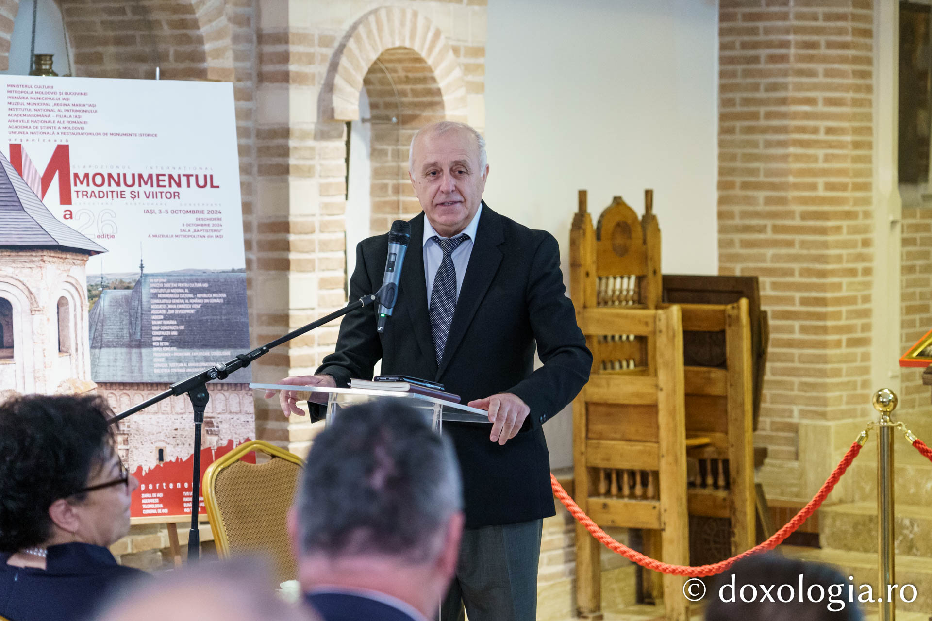 A început a XXVI-a ediție a Simpozionului „Monumentul. Tradiție și Viitor”