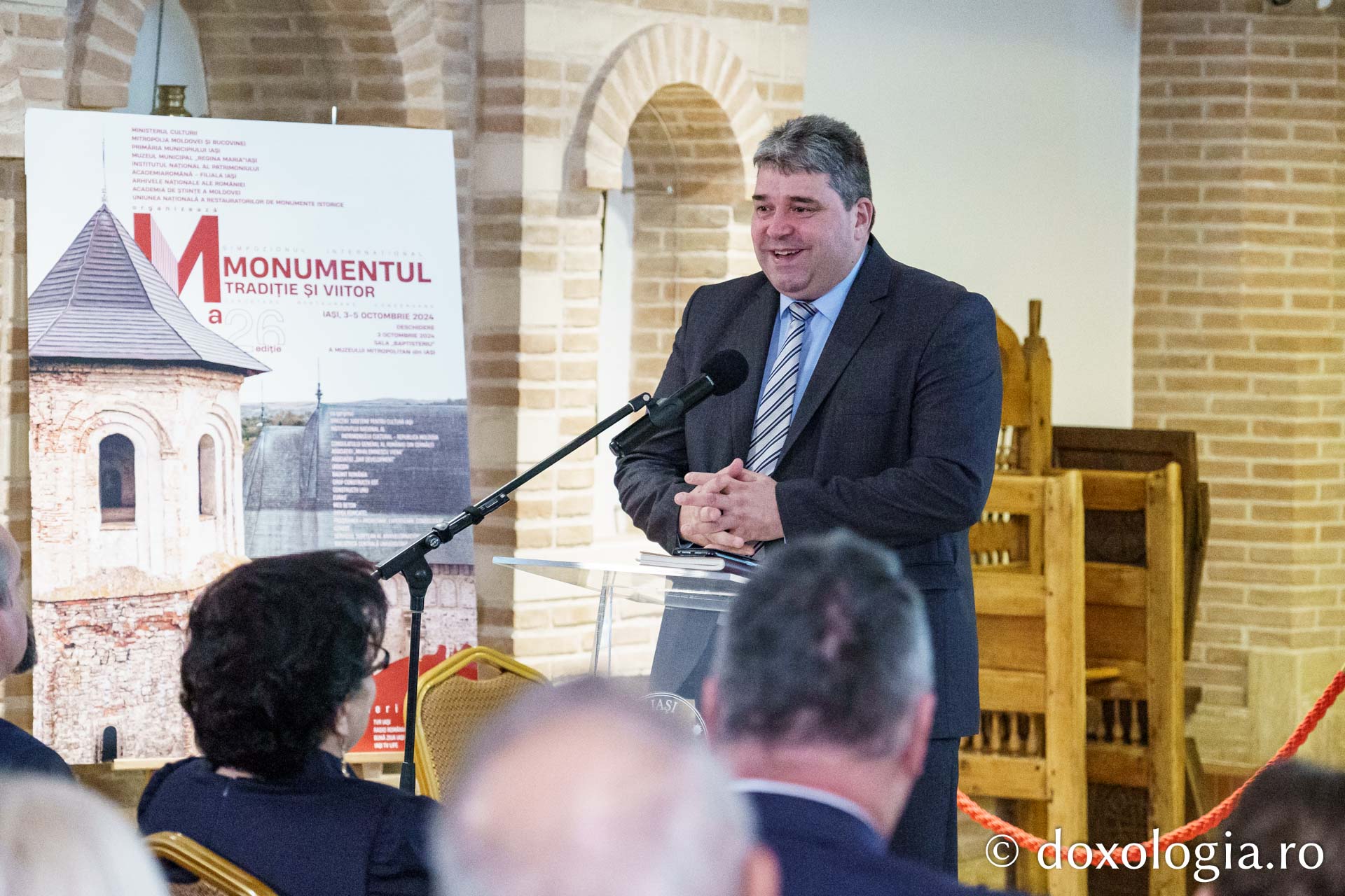 A început a XXVI-a ediție a Simpozionului „Monumentul. Tradiție și Viitor”