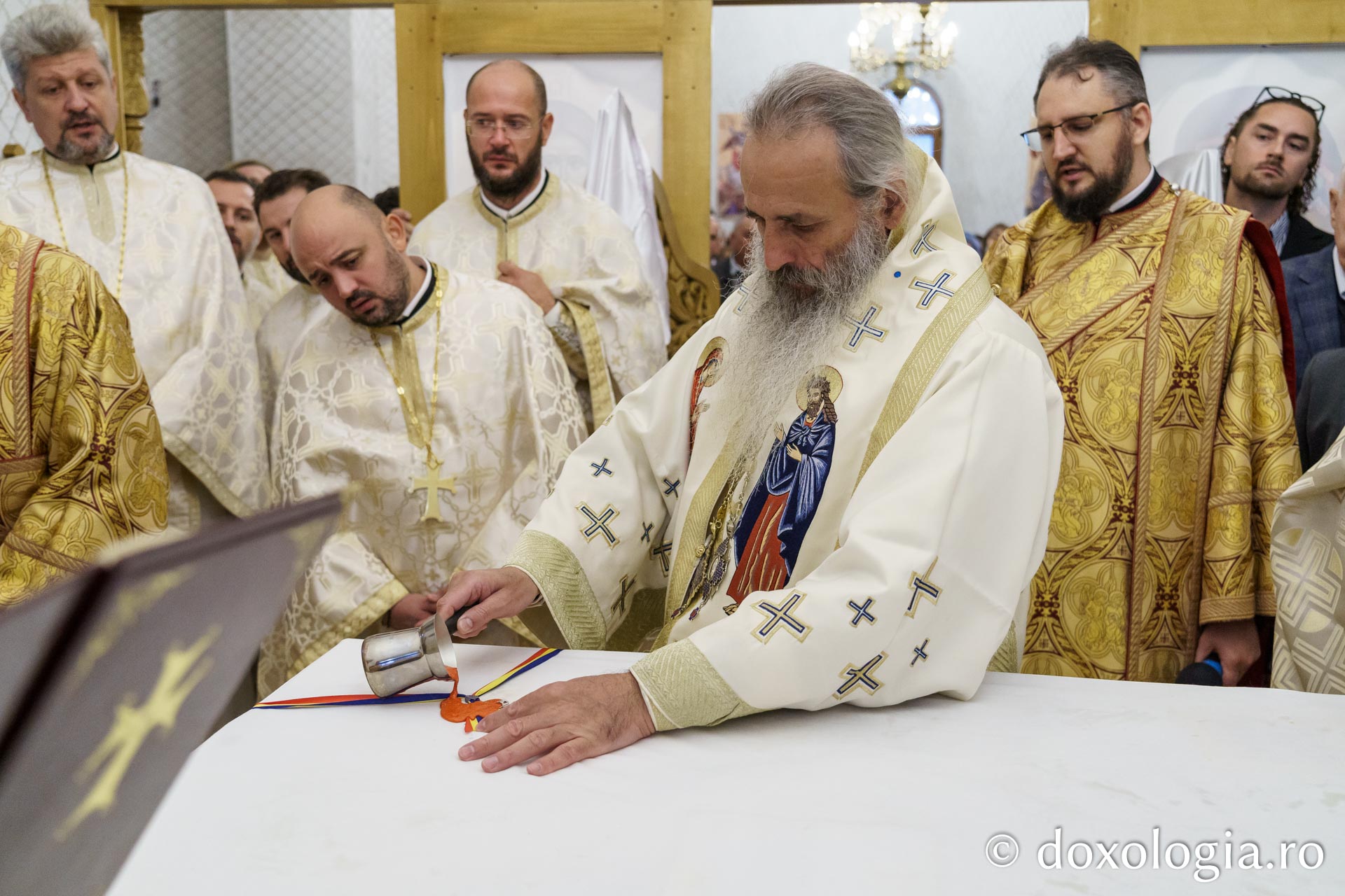 Doi ierarhi au sfințit biserica Parohiei „Sfântul Ierarh Nicolae” din Ciulinești - Probota