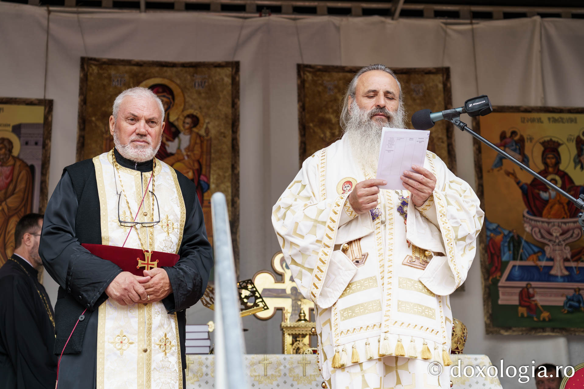 Biserica Parohiei Dancu II a fost sfințită de Mitropolitul Moldovei și Bucovinei