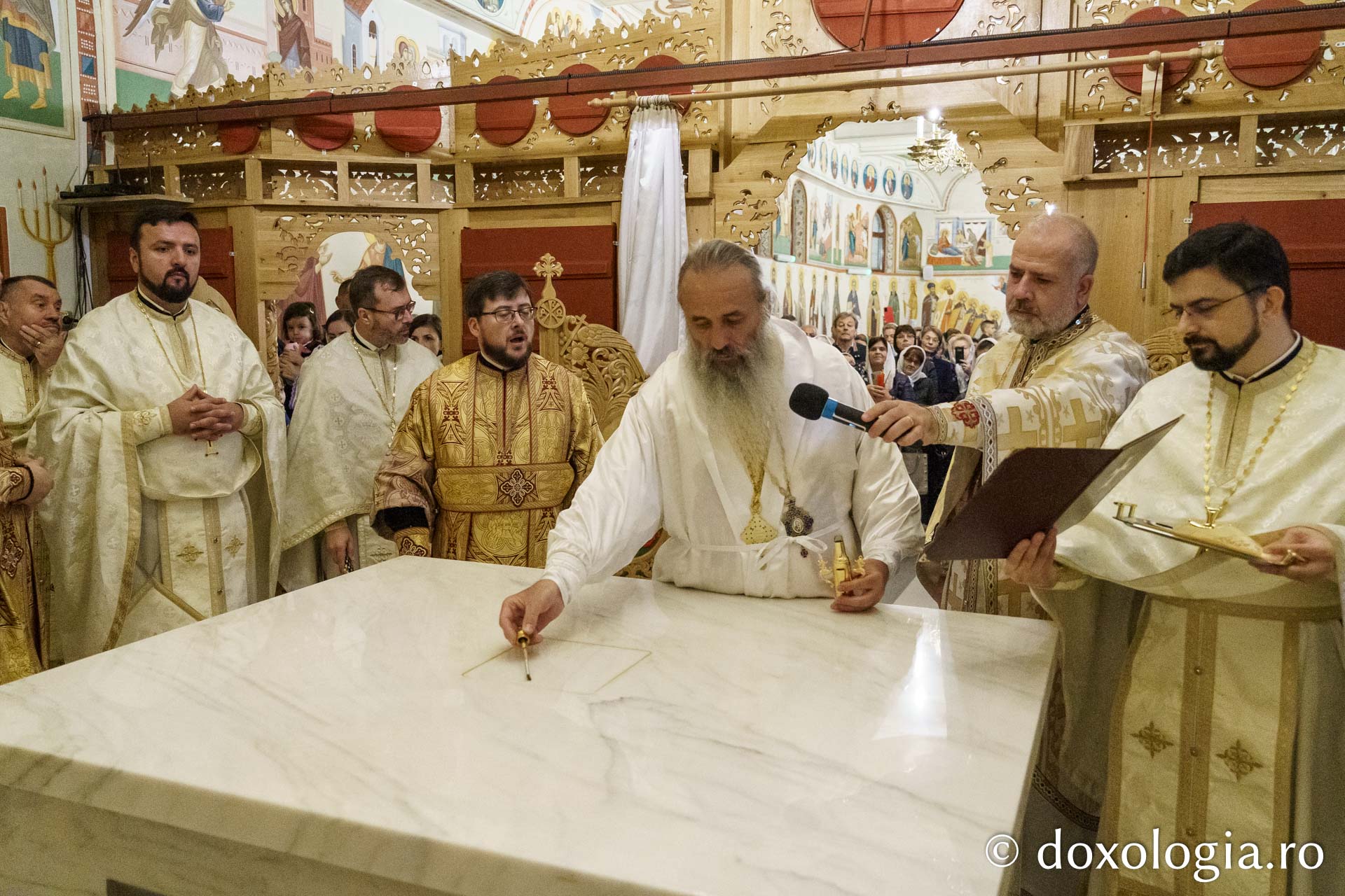 Biserica Parohiei Dancu II a fost sfințită de Mitropolitul Moldovei și Bucovinei