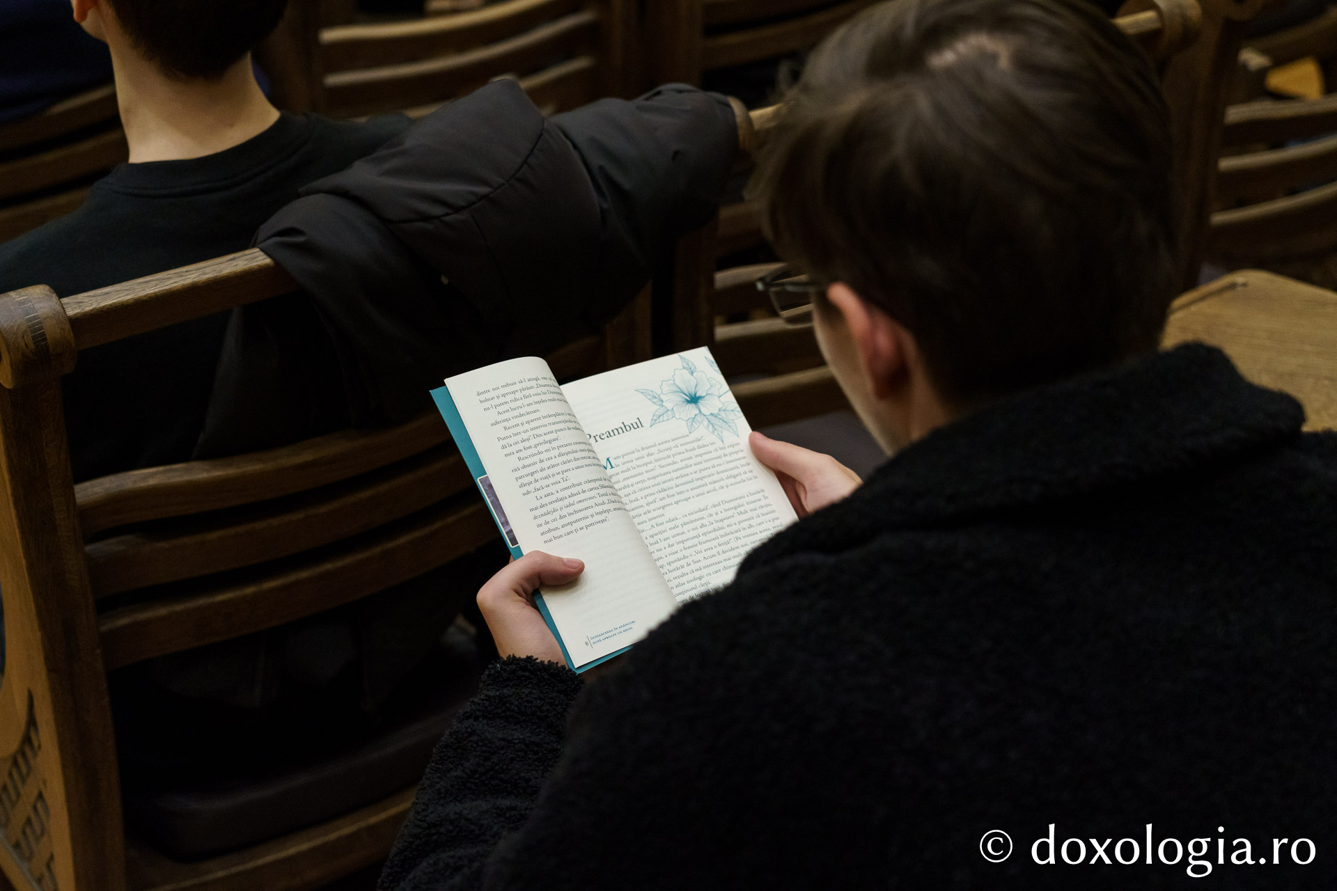 Cartea „Întoarcerea în adâncuri după aproape un secol” a fost lansată la Iași