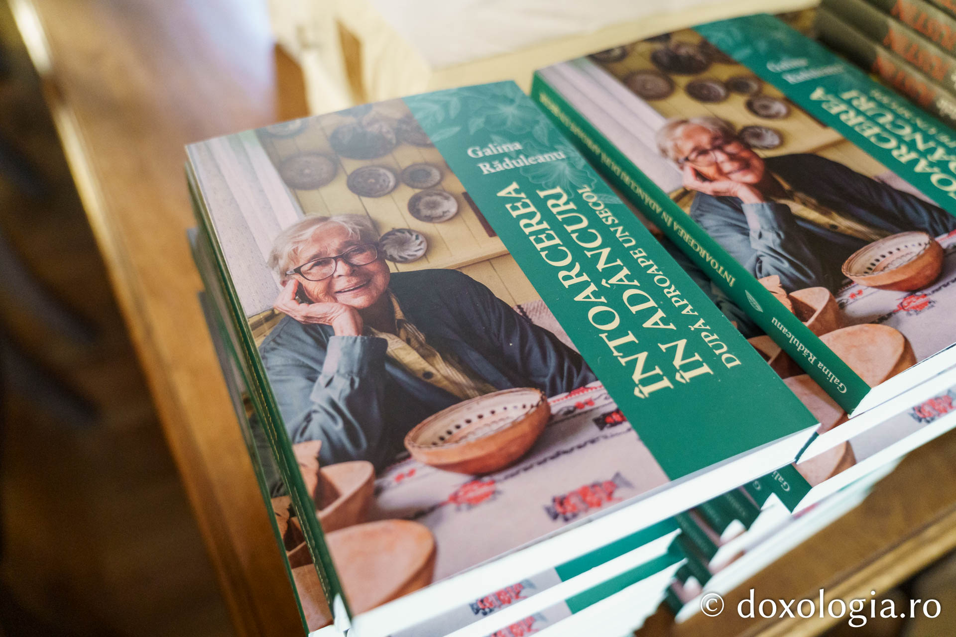 Cartea „Întoarcerea în adâncuri după aproape un secol” a fost lansată la Iași