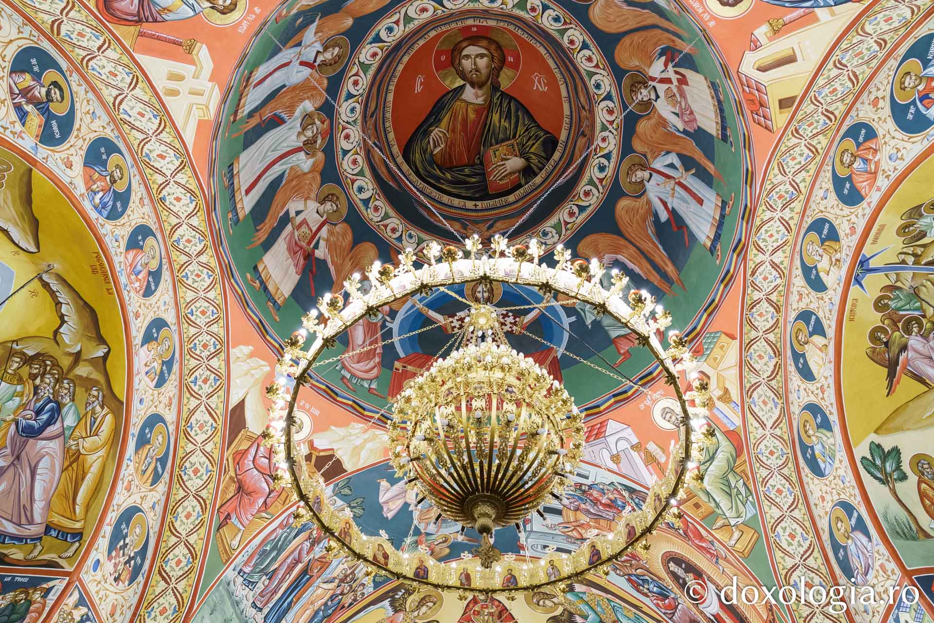 Biserica Parohiei Mărgineni II din județul Neamț, sfințită de doi ierarhi