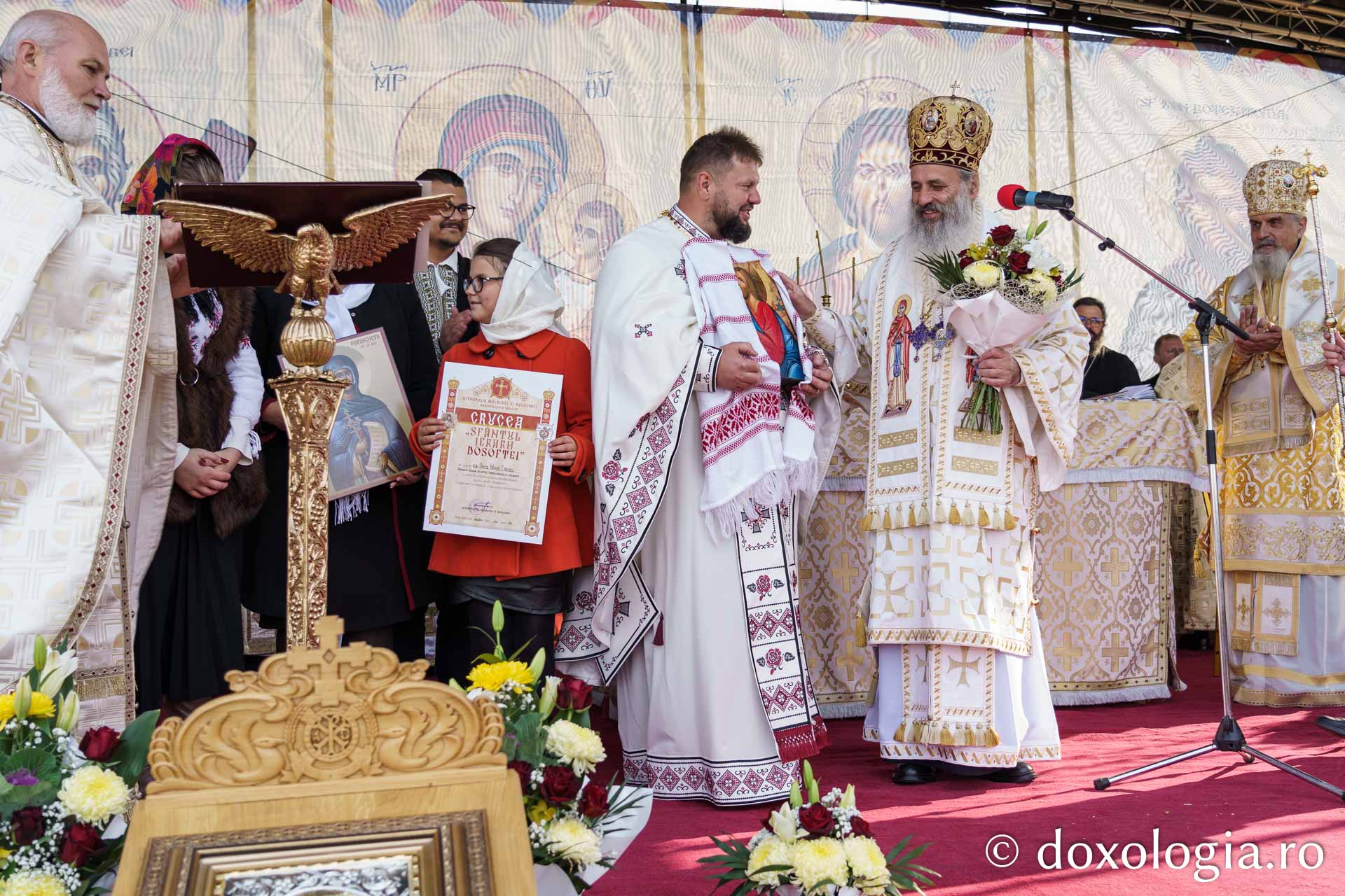 Biserica Parohiei Mărgineni II din județul Neamț, sfințită de doi ierarhi