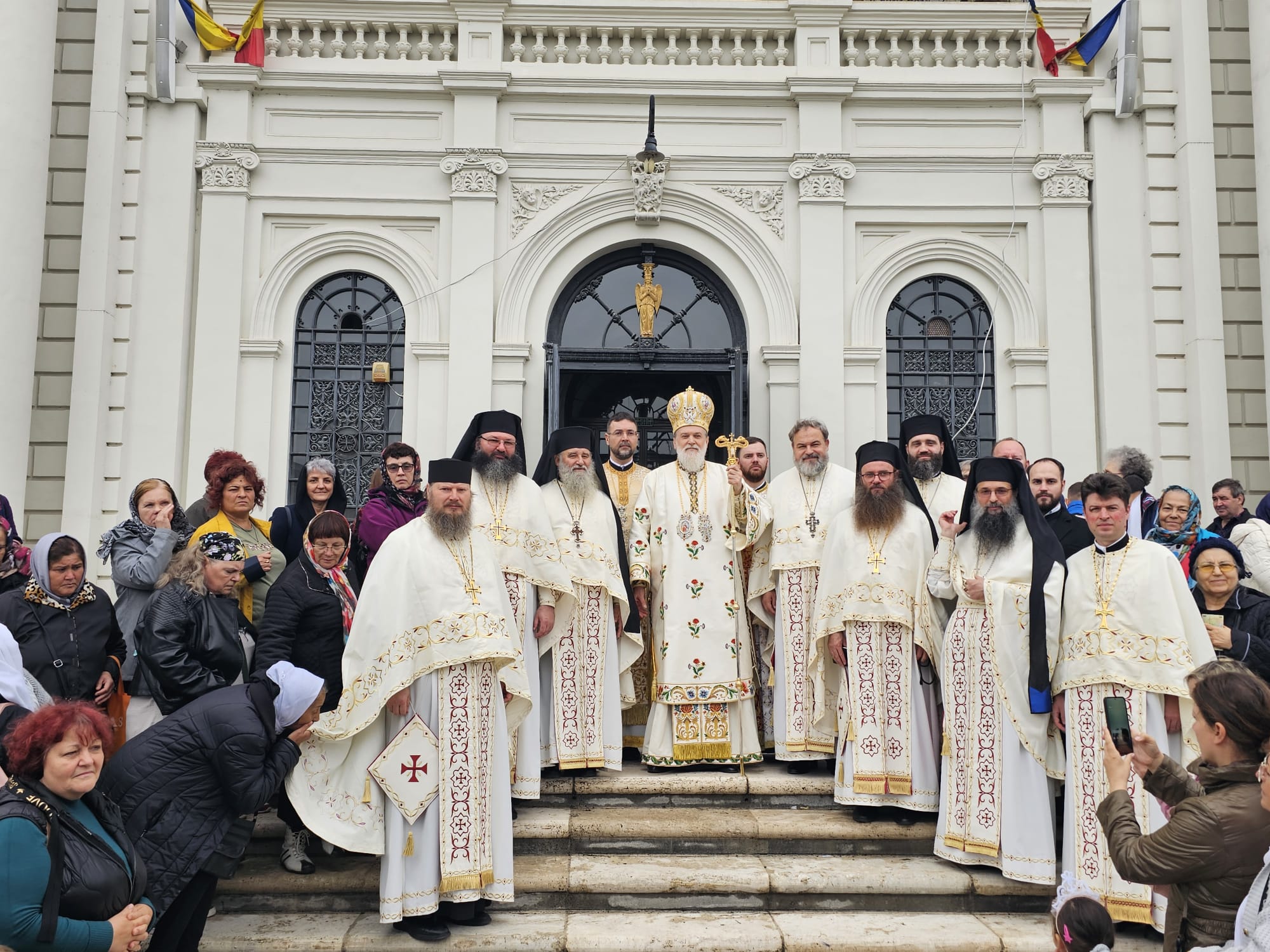 Episcopul Sloboziei şi Călăraşilor, la Catedrala Mitropolitană din Iași: „Trăirea cuvântului lui Dumnezeu ne aduce binecuvântare”