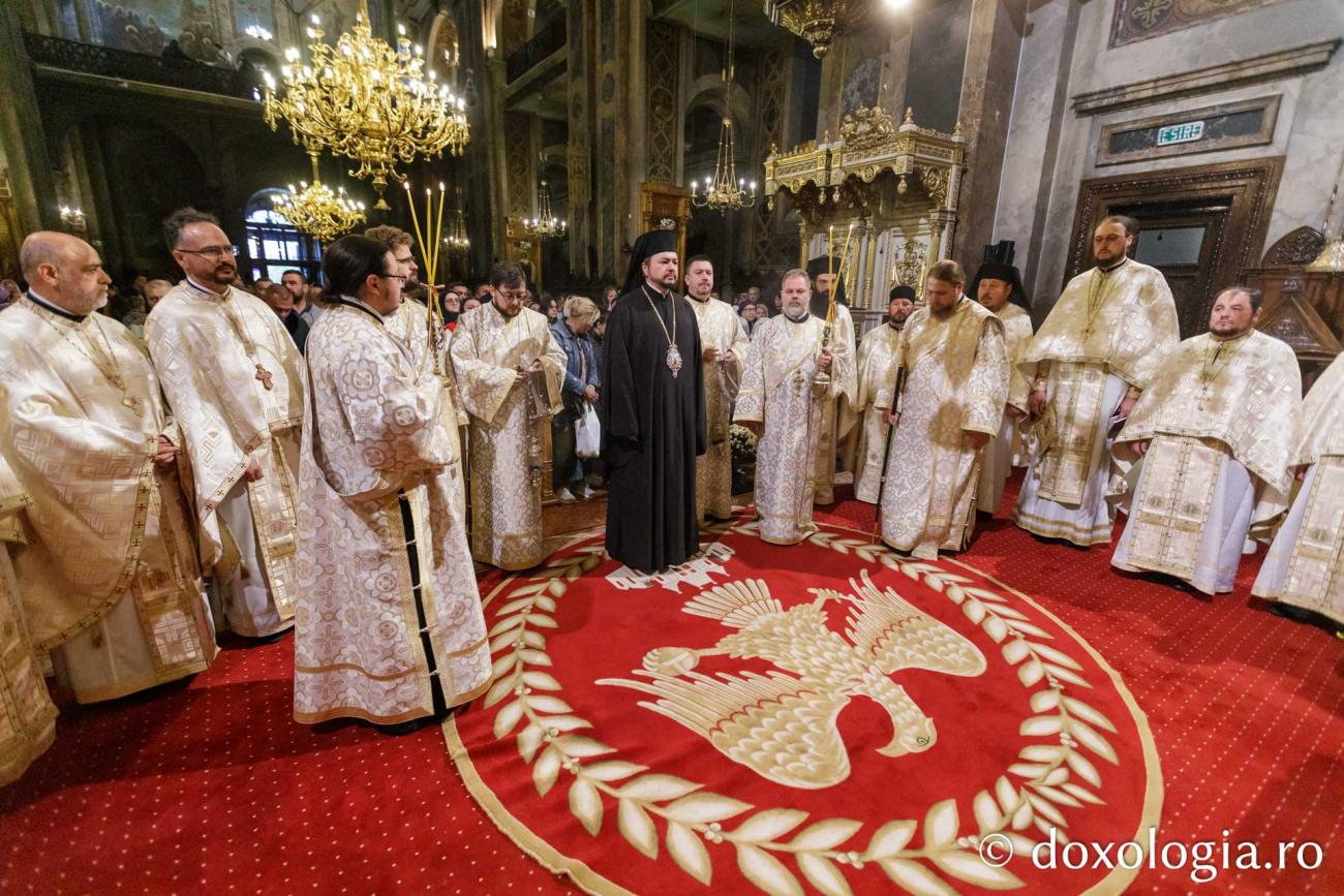 Îndemnul Episcopului Basarabiei de Sud către pelerini: „Să căutăm cele veșnice prin folosirea celor vremelnice, așa cum a făcut Sfânta Parascheva”