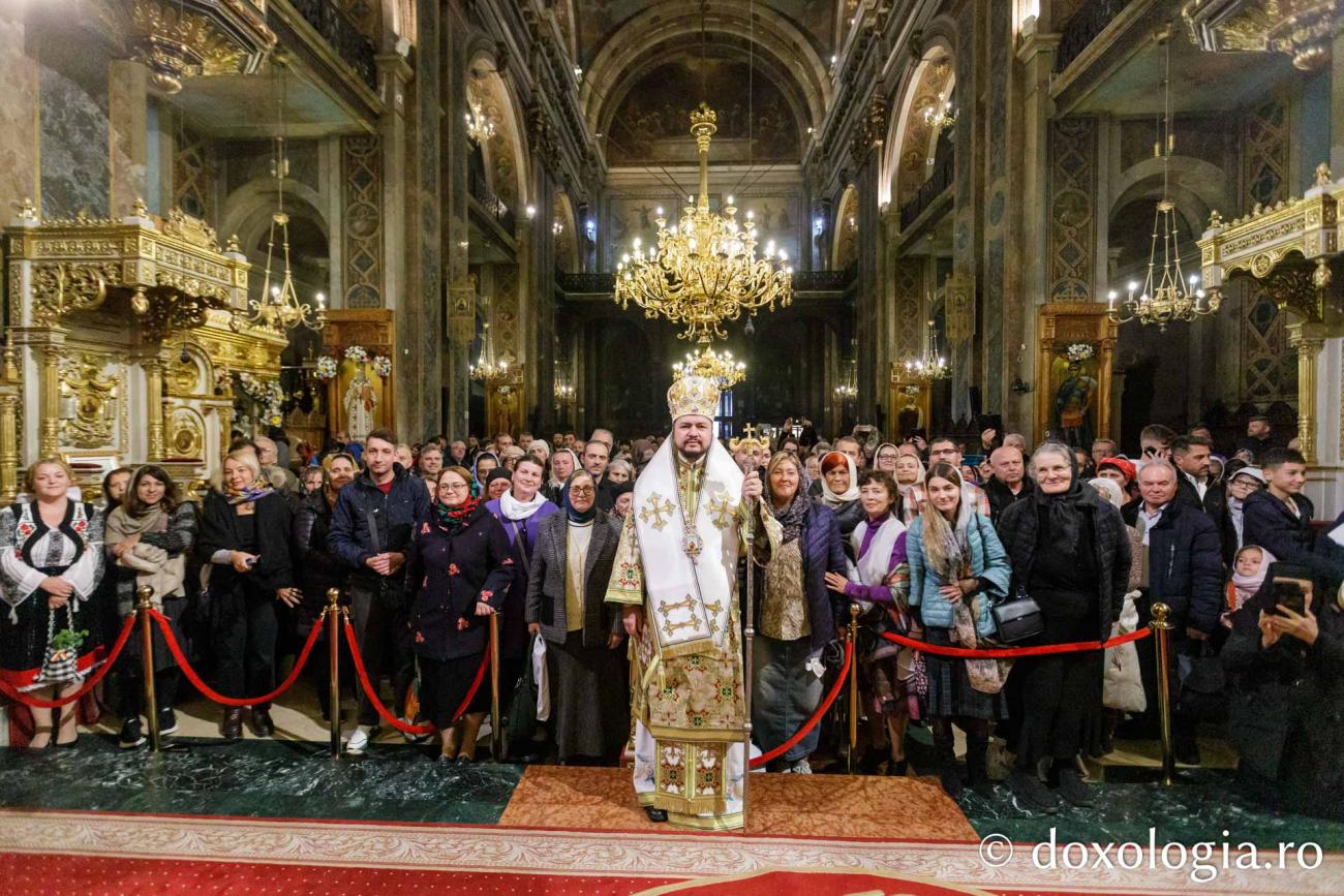 Îndemnul Episcopului Basarabiei de Sud către pelerini: „Să căutăm cele veșnice prin folosirea celor vremelnice, așa cum a făcut Sfânta Parascheva”