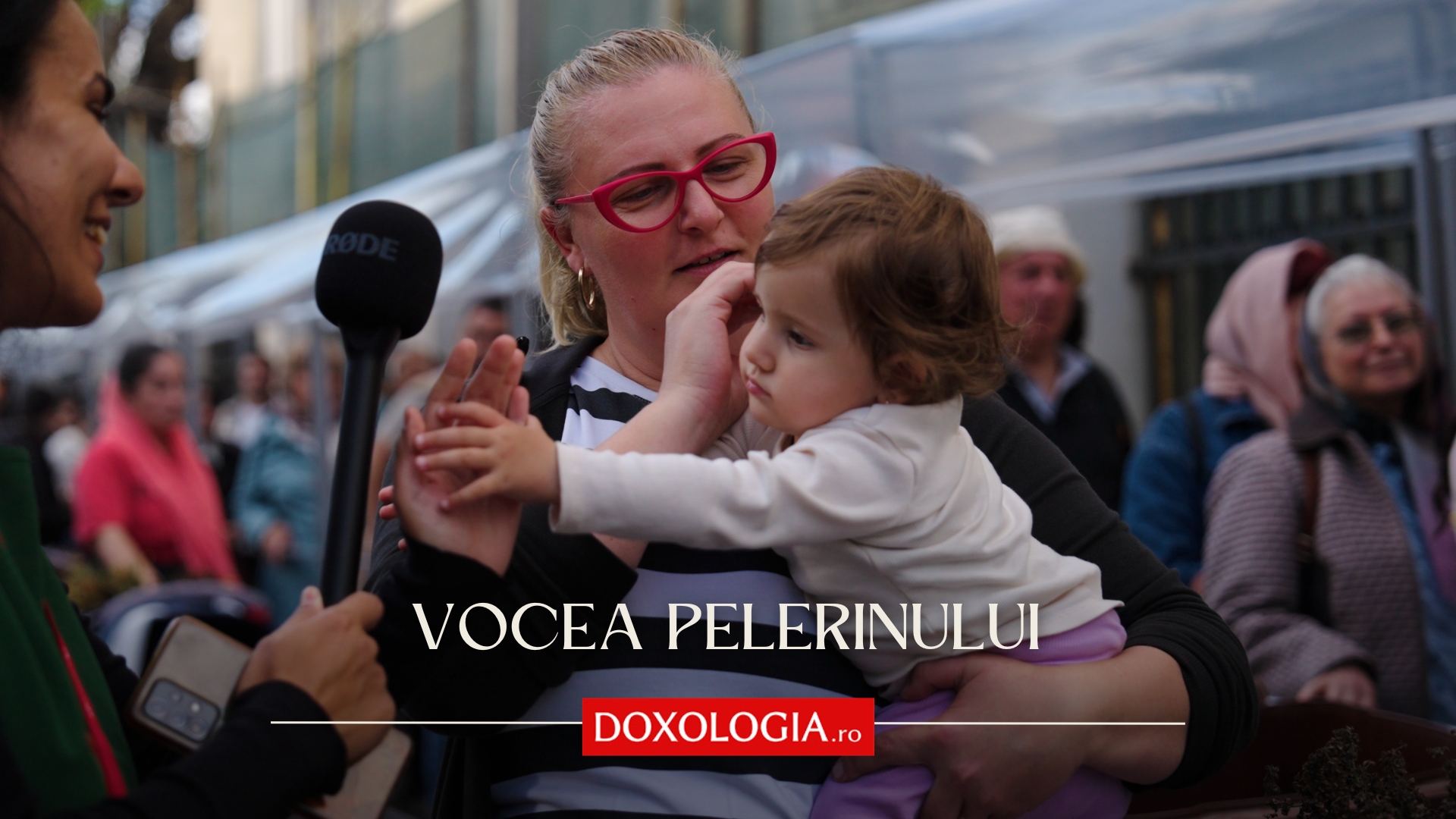 (Video) Ce-i motivează pe credincioși să stea la rândul Sfintei Parascheva