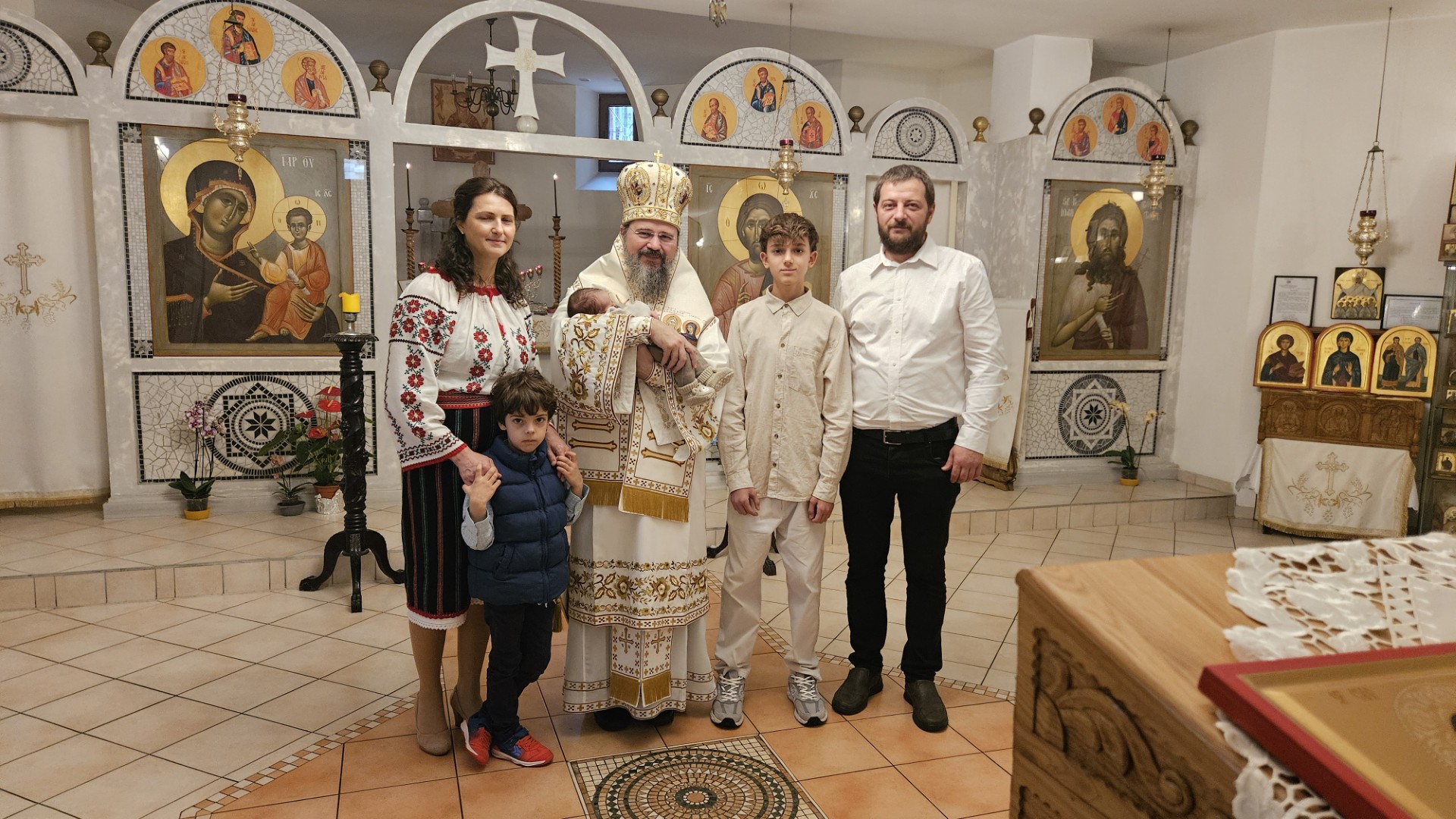 Slujiri arhierești în patru parohii românești din Germania