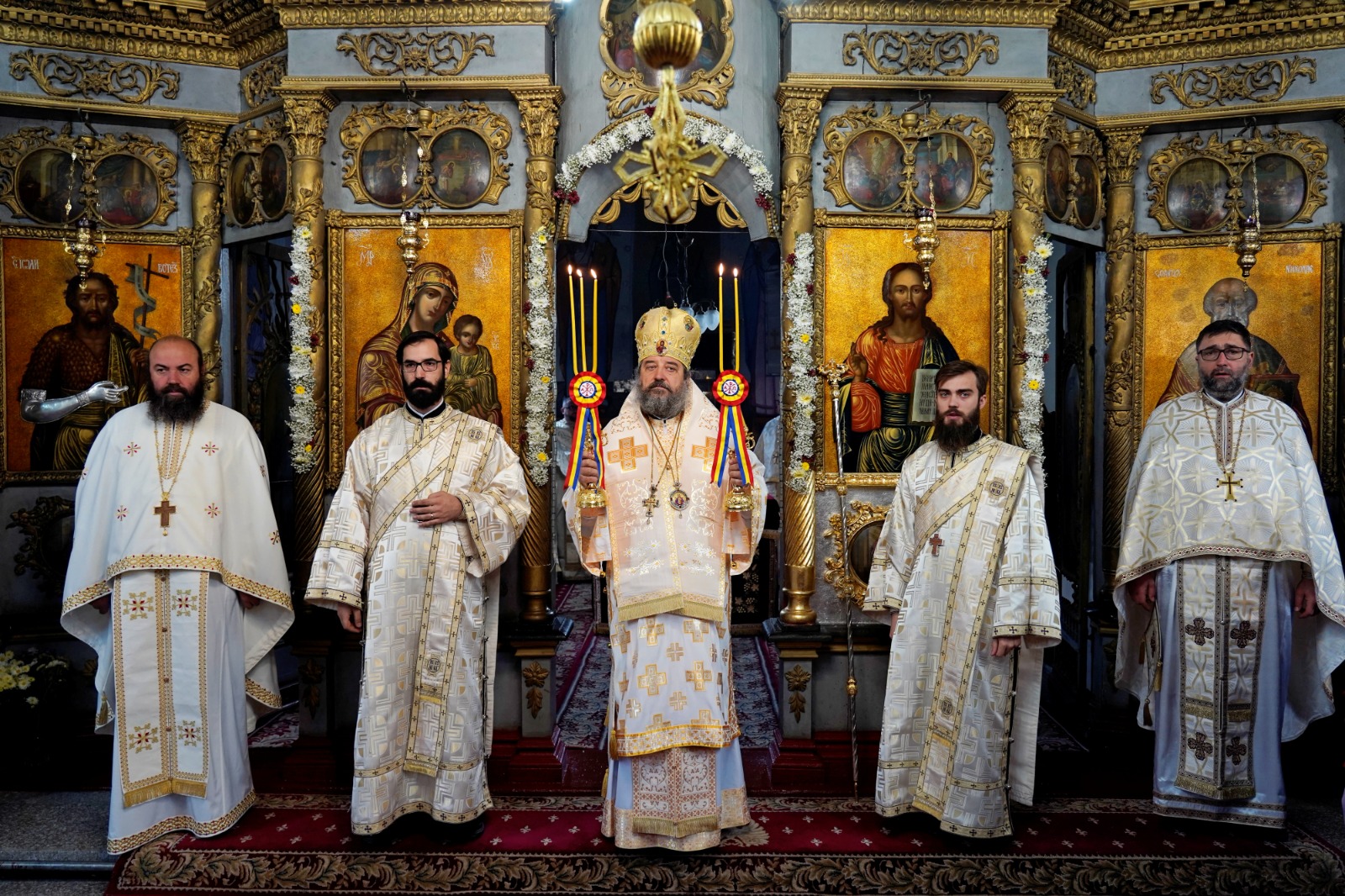 PS Nichifor Botoșăneanul a slujit la Parohia Românești, cu prilejul aniversării a 100 de ani de la sfințirea bisericii