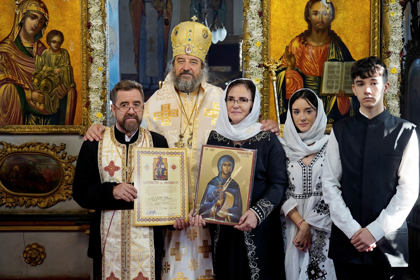 PS Nichifor Botoșăneanul a slujit la Parohia Românești, cu prilejul aniversării a 100 de ani de la sfințirea bisericii