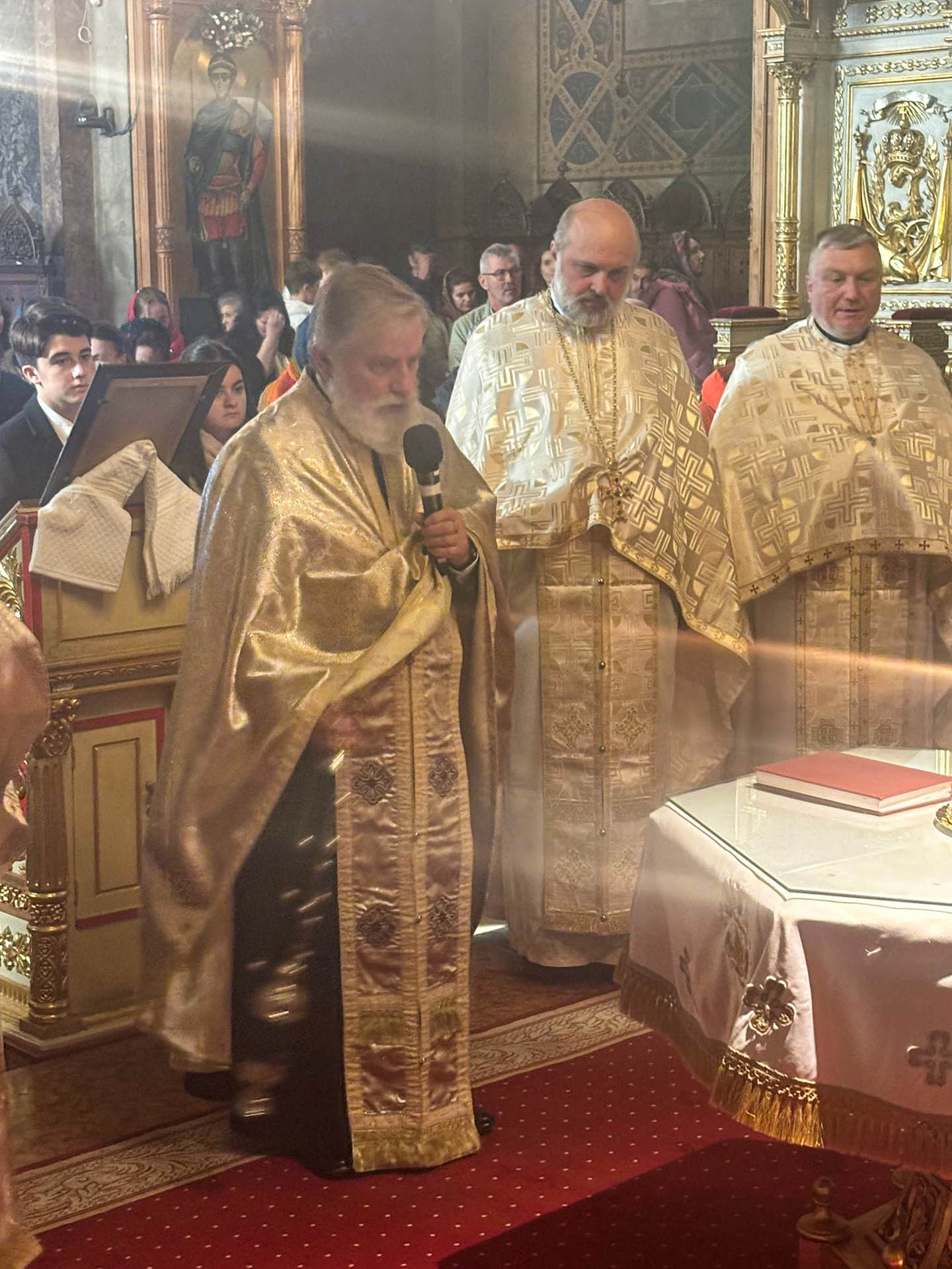 Revedere de 25 de ani de la absolvirea Facultății de Teologie Ortodoxă din Iași