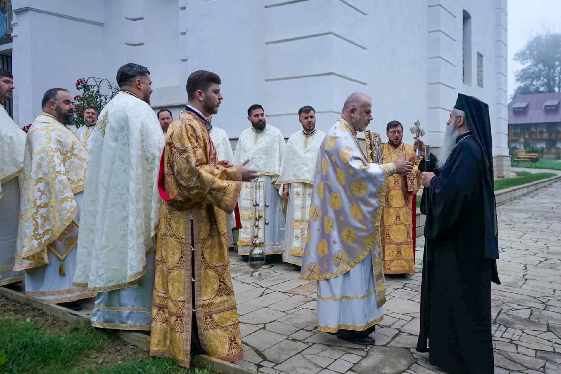 Ședință de lucru Pro Vita cu preoții din Arhiepiscopia Iașilor la Centrul Social Cultural „Sfântul Ilie” Miclăușeni