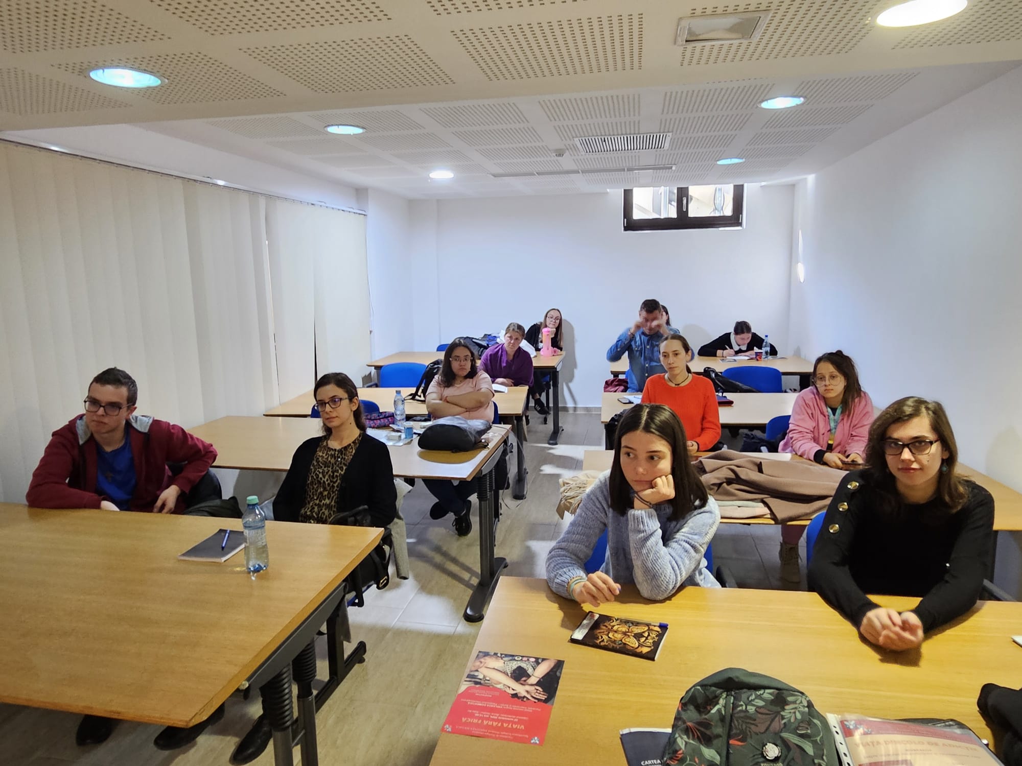 Studenții teologi de la Asistență Socială dezbat problema violenței domestice