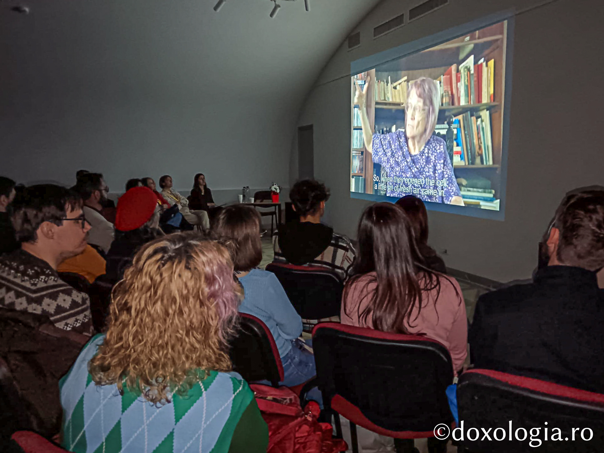 Proiecția filmului documentar Antidot la zadar (România), în prezența regizoarei Cristina Chirvasie