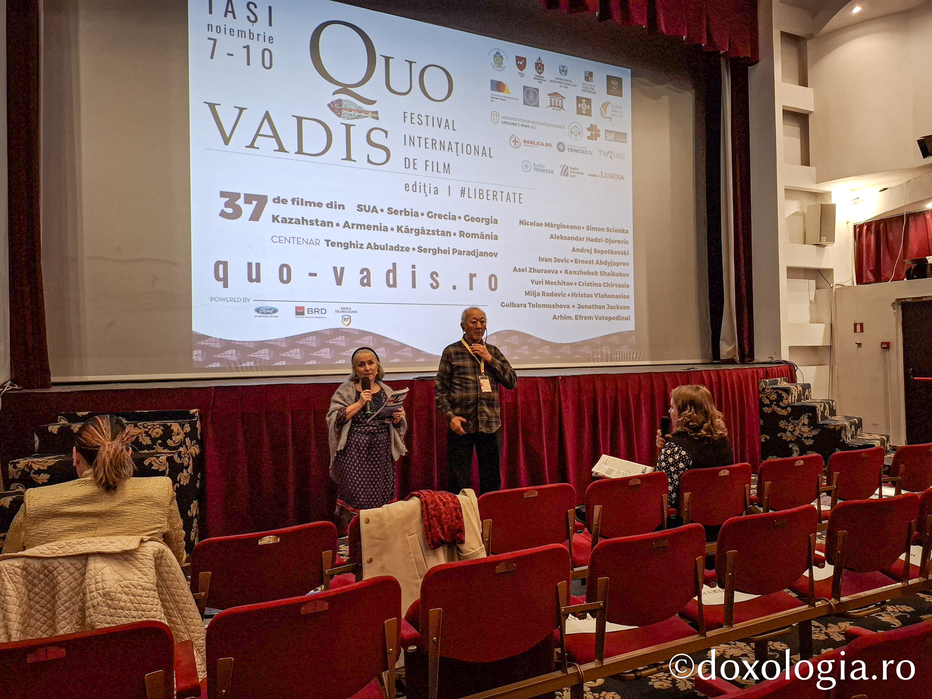 Proiecția filmului artistic Rapsodul (Kîrgîzstan), în prezența regizorului Ernest Abdyzhaparov