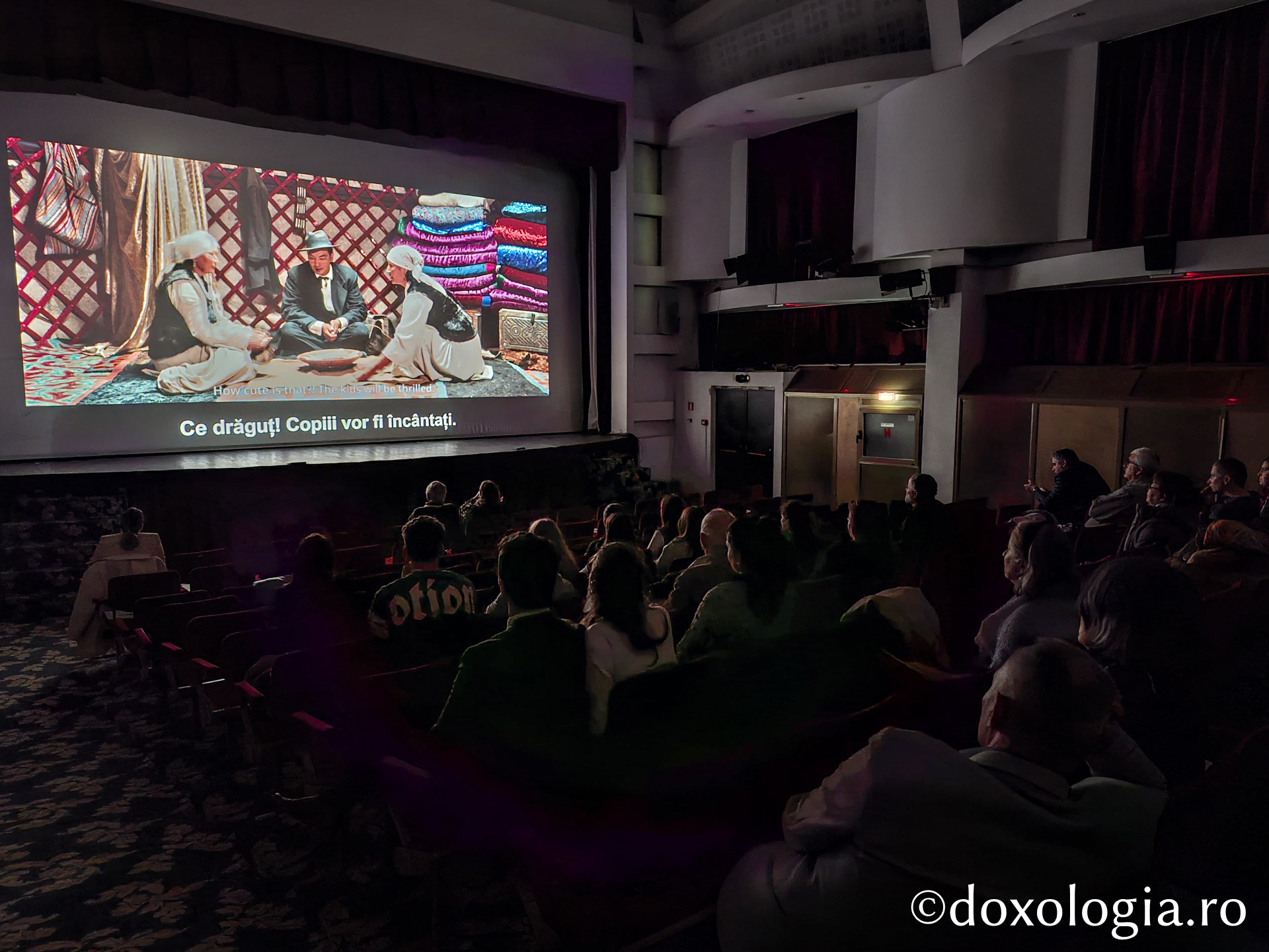 Proiecția filmului artistic Rapsodul (Kîrgîzstan), în prezența regizorului Ernest Abdyzhaparov