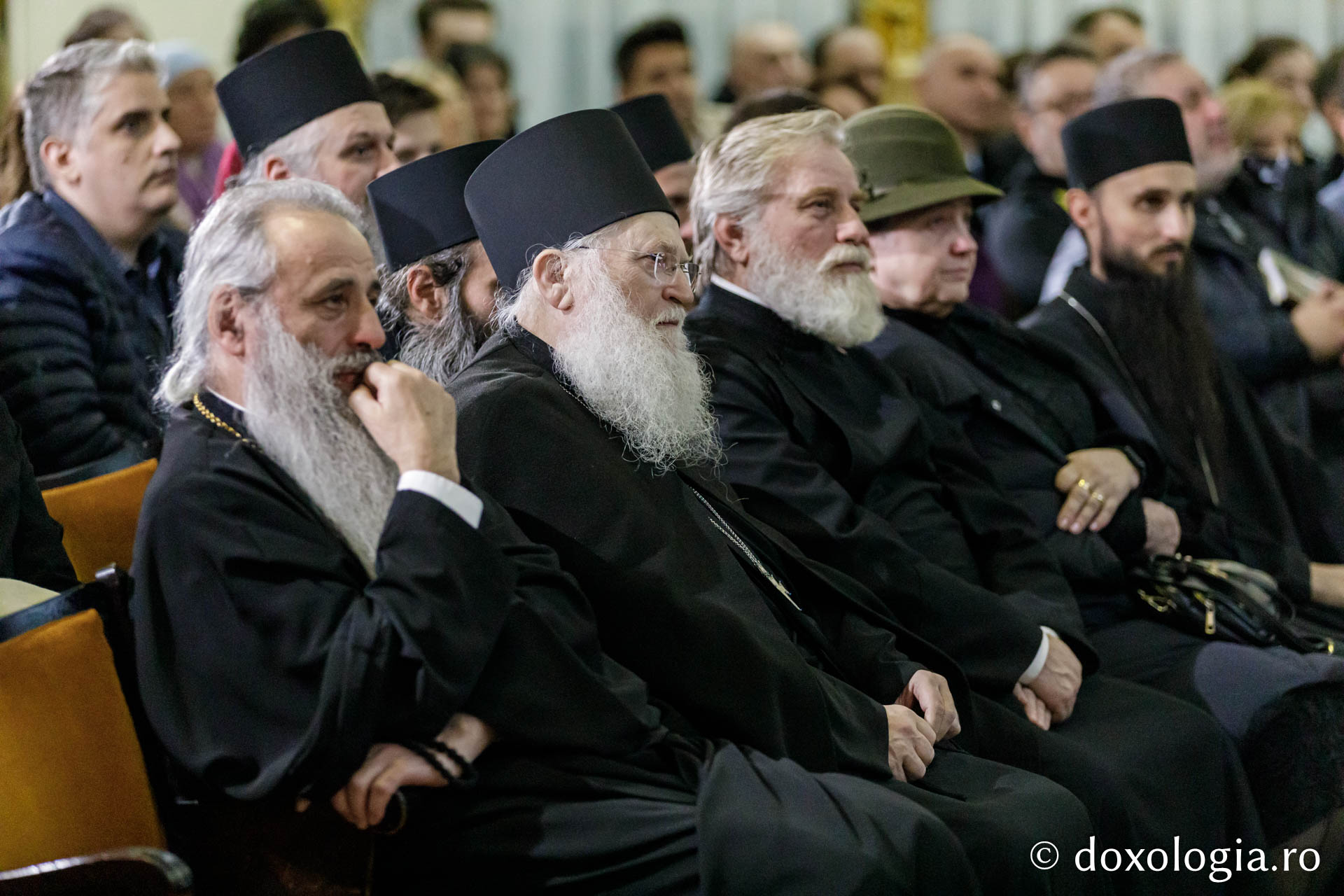 Jonathan Jackson în dialog cu Părintele Răzvan Ionescu: O întâlnire de suflet la Festivalul „Quo Vadis” de la Iași