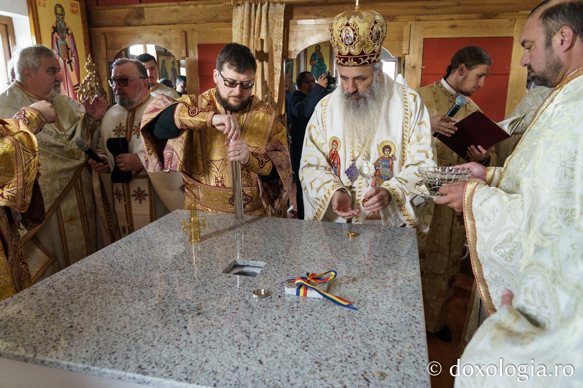 Biserica „Sfânta Cuvioasă Parascheva” din Ibăneasa-Știubieni, sfințită de IPS Teofan