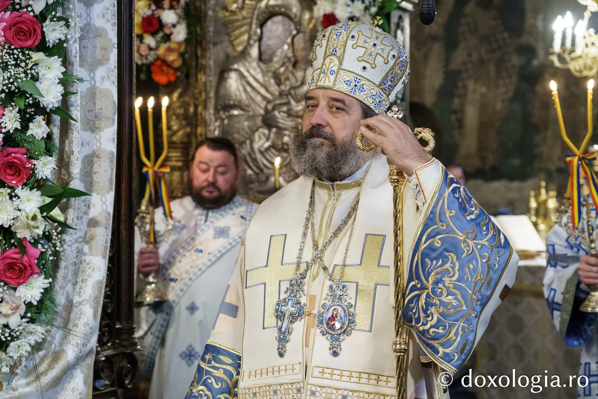 Slujire arhierească în cinstea Sfântului Cuvios Paisie Velicicovschi, la Mănăstirea Neamț