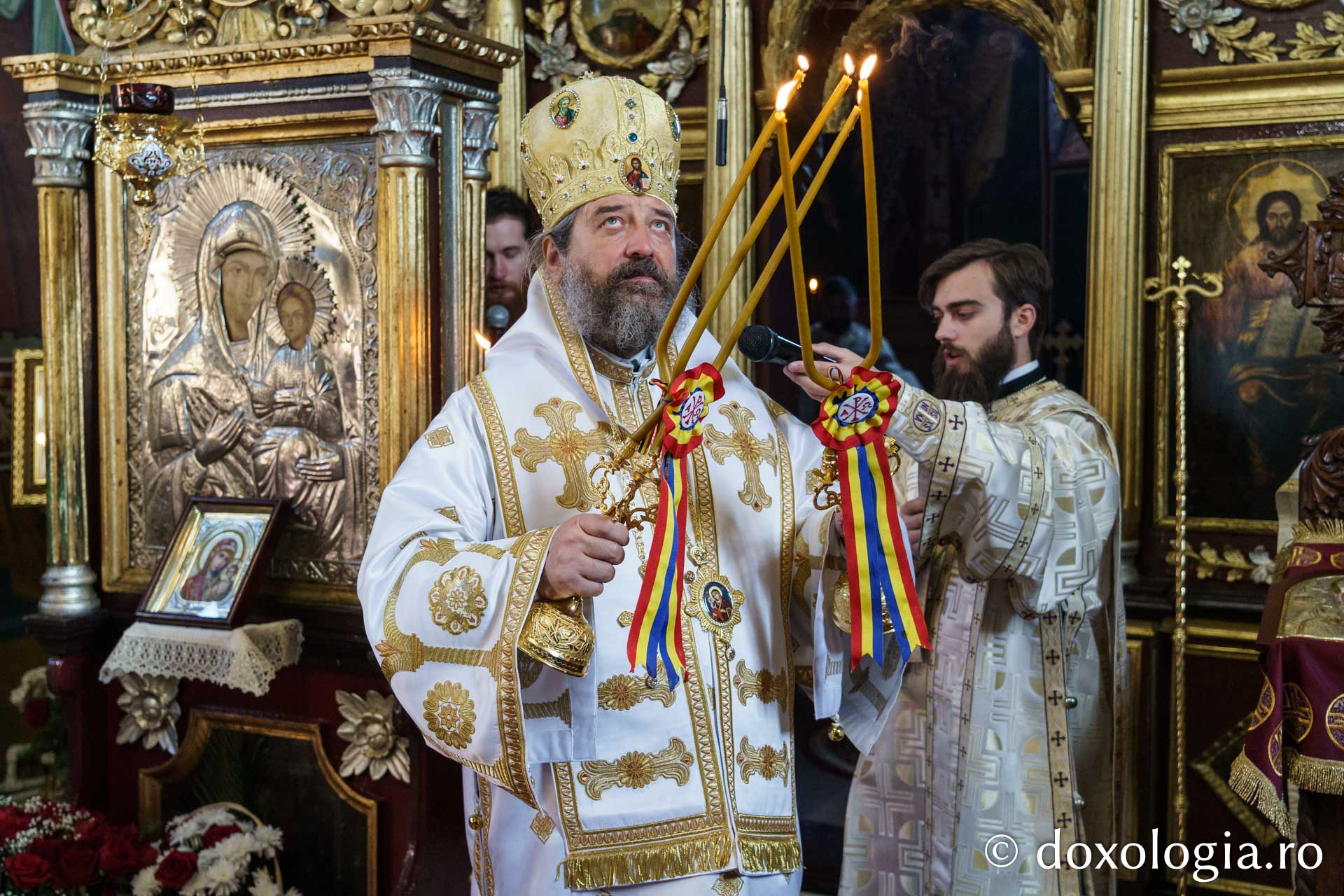 Slujire arhierească la Parohia „Sfântul Ierarh Nicolae” Lungani