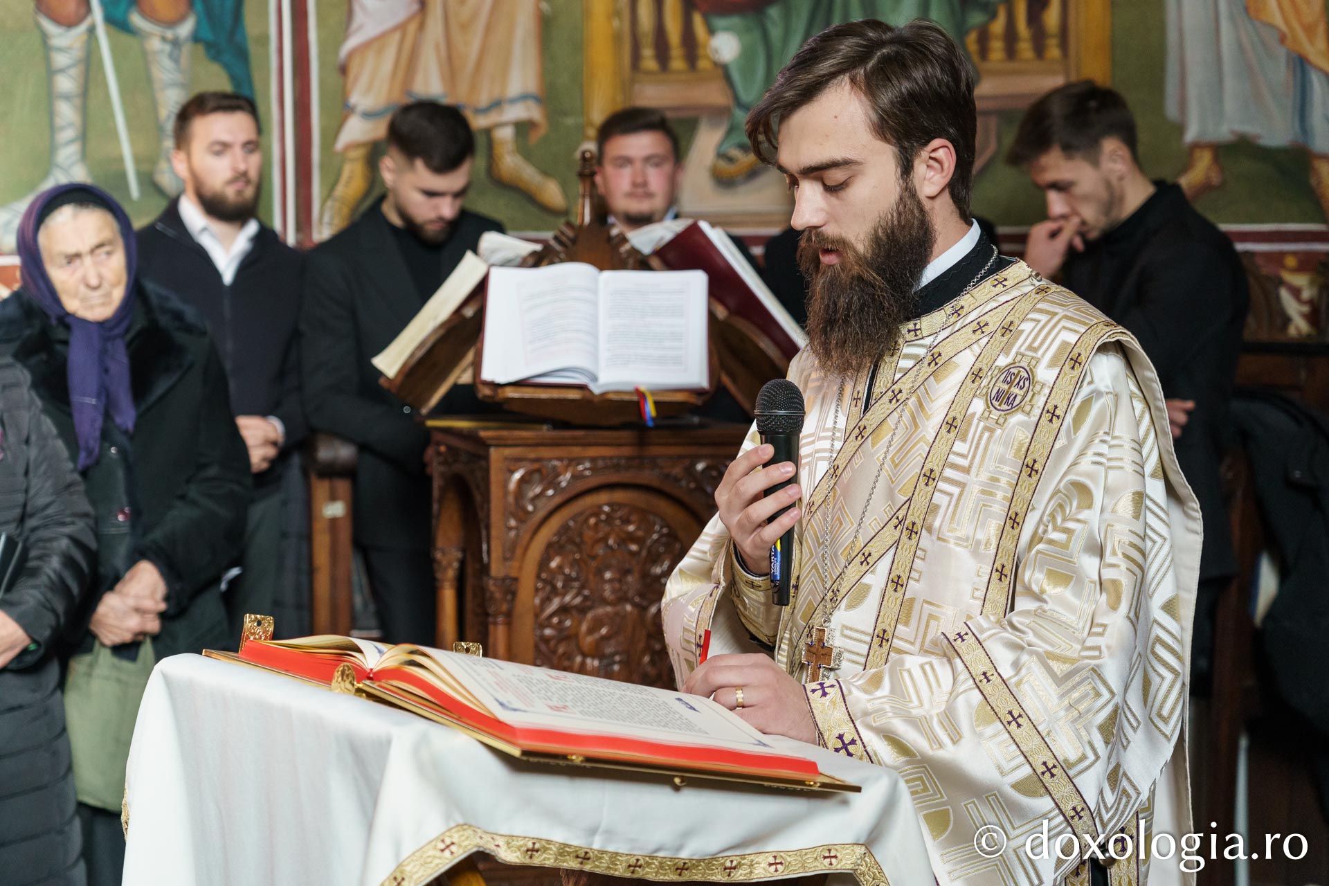 PS Nichifor a slujit în Parohia Lungani