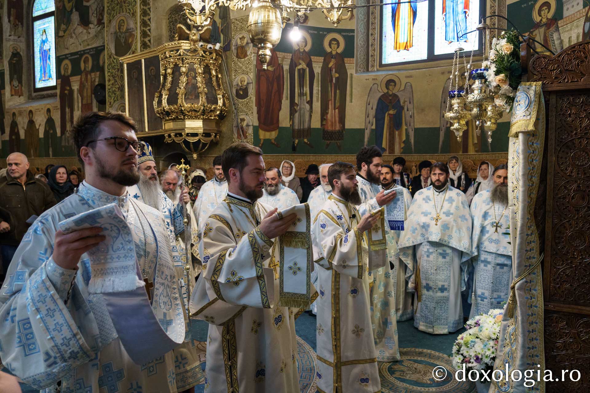 Bucurie duhovnicească la hramul Schitului „Vovidenia”