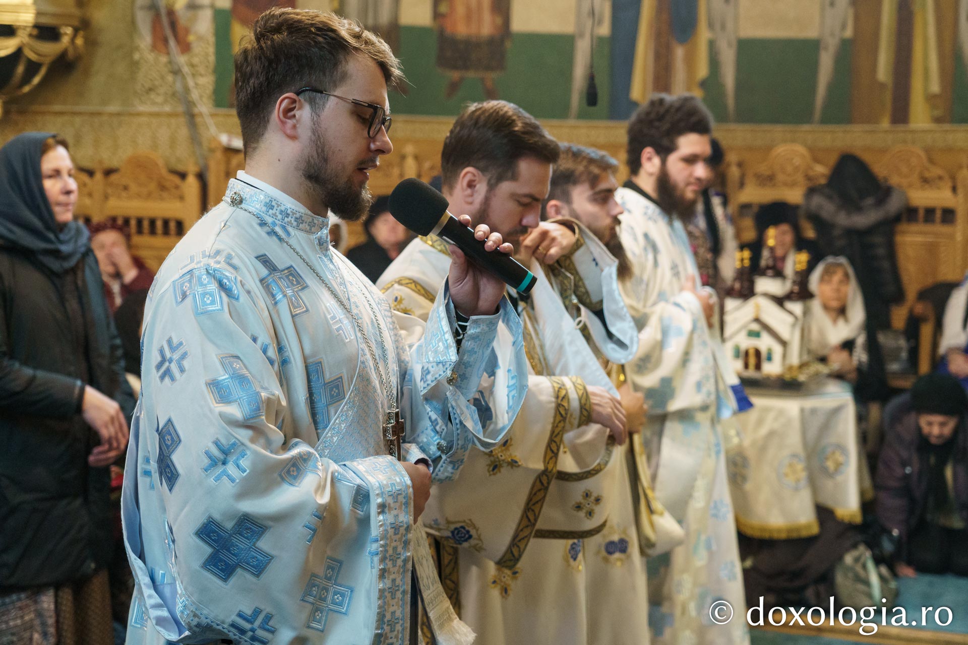 Bucurie duhovnicească la hramul Schitului „Vovidenia”
