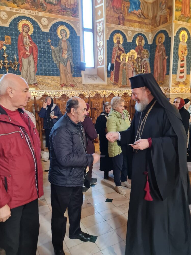 Jandarmii arădeni, binecuvântați și sărbătoriți la Mănăstirea Gai de ziua Ocrotitorilor Jandarmeriei Române