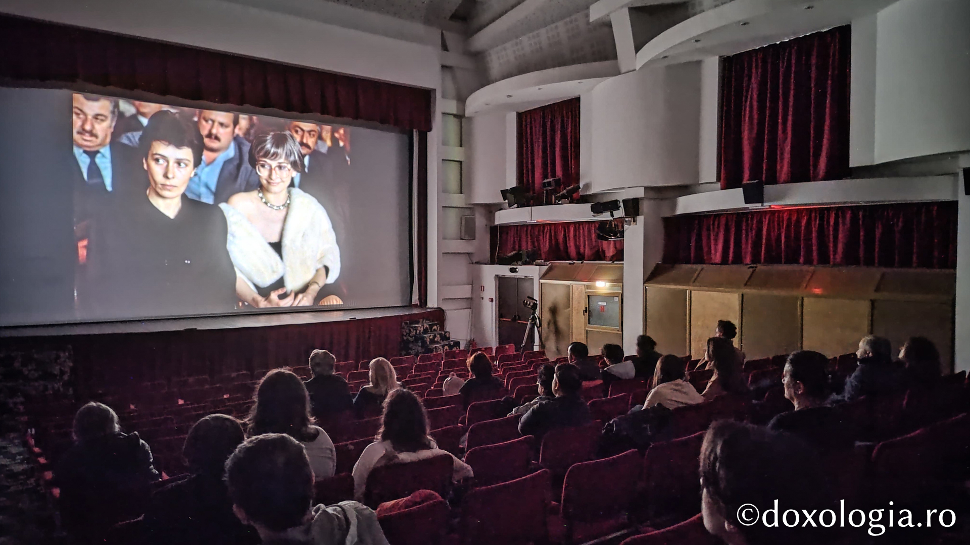 Proiecția filmului artistic Căința (Georgia, regizor Tengiz Abuladze), Sala Ateneul Național din Iași