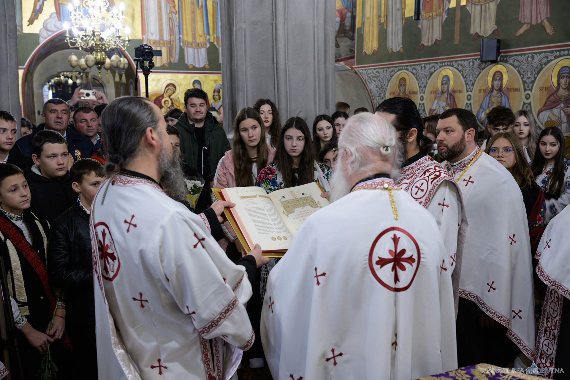 Comemorarea Unirii Bucovinei cu Patria-Mamă, la Mănăstirea Putna