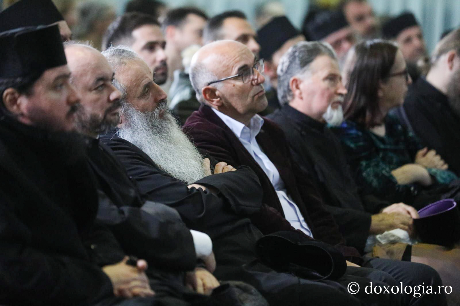 Părintele Efrem Vatopedinul a conferențiat la Iași, în cadrul Festivalului „Quo Vadis”