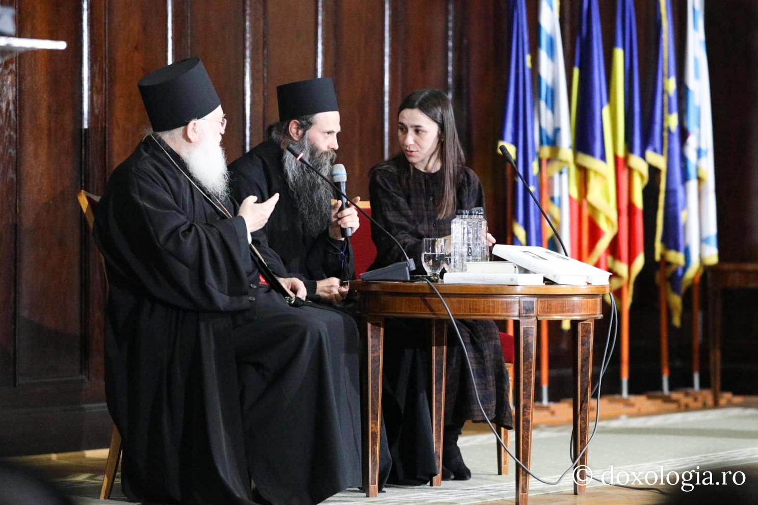 Conferință Sfântul Iosif Isihastul, Sfântul Paisie Aghioritul și Gheronda Iosif Vatopedinul, nădejde și putere în vremuri tulburi și neduhovnicești - Arhimandritul Efrem, starețul Mănăstirii Vatoped