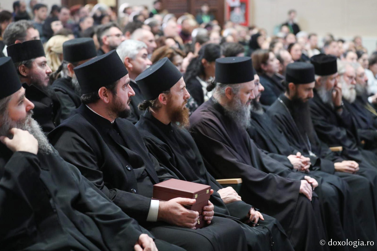 Conferința Terapia sufletului și lansare de carte Arhim. Efrem, Starețul Mănăstirii Vatoped din Athos