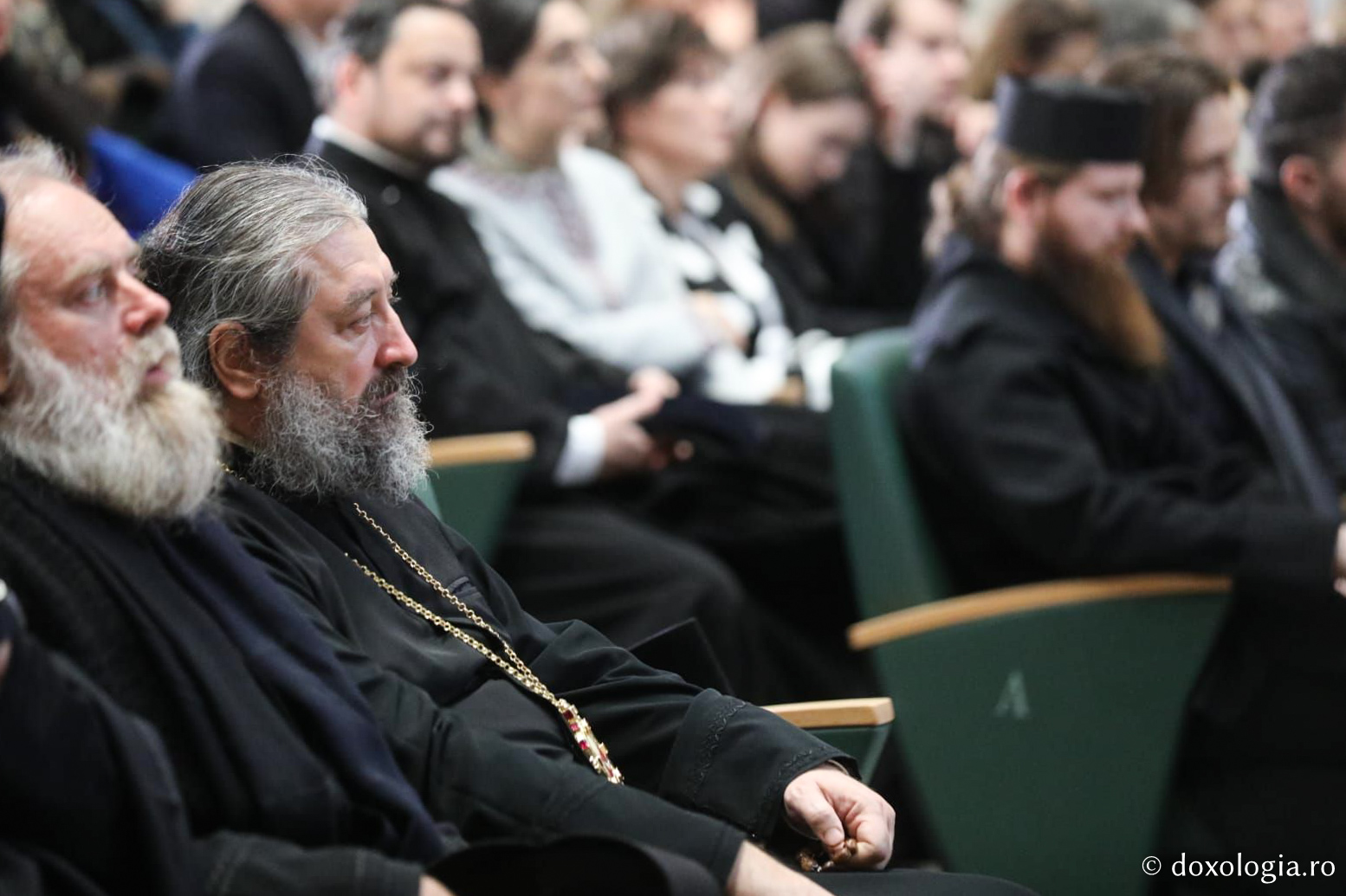 Conferința Terapia sufletului și lansare de carte Arhim. Efrem, Starețul Mănăstirii Vatoped din Athos