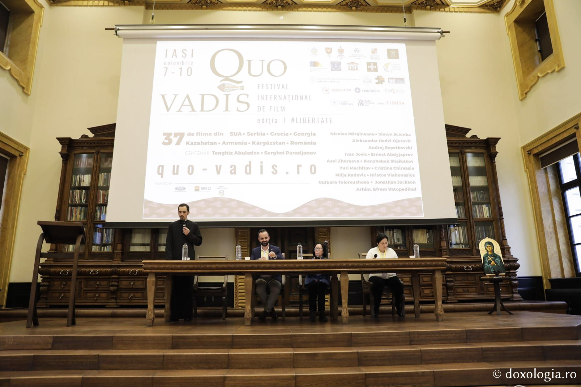 Conferințele Quo Vadis (Sala Iustin Moisescu, în incinta Ansamblului Mitropolitan din Iași)