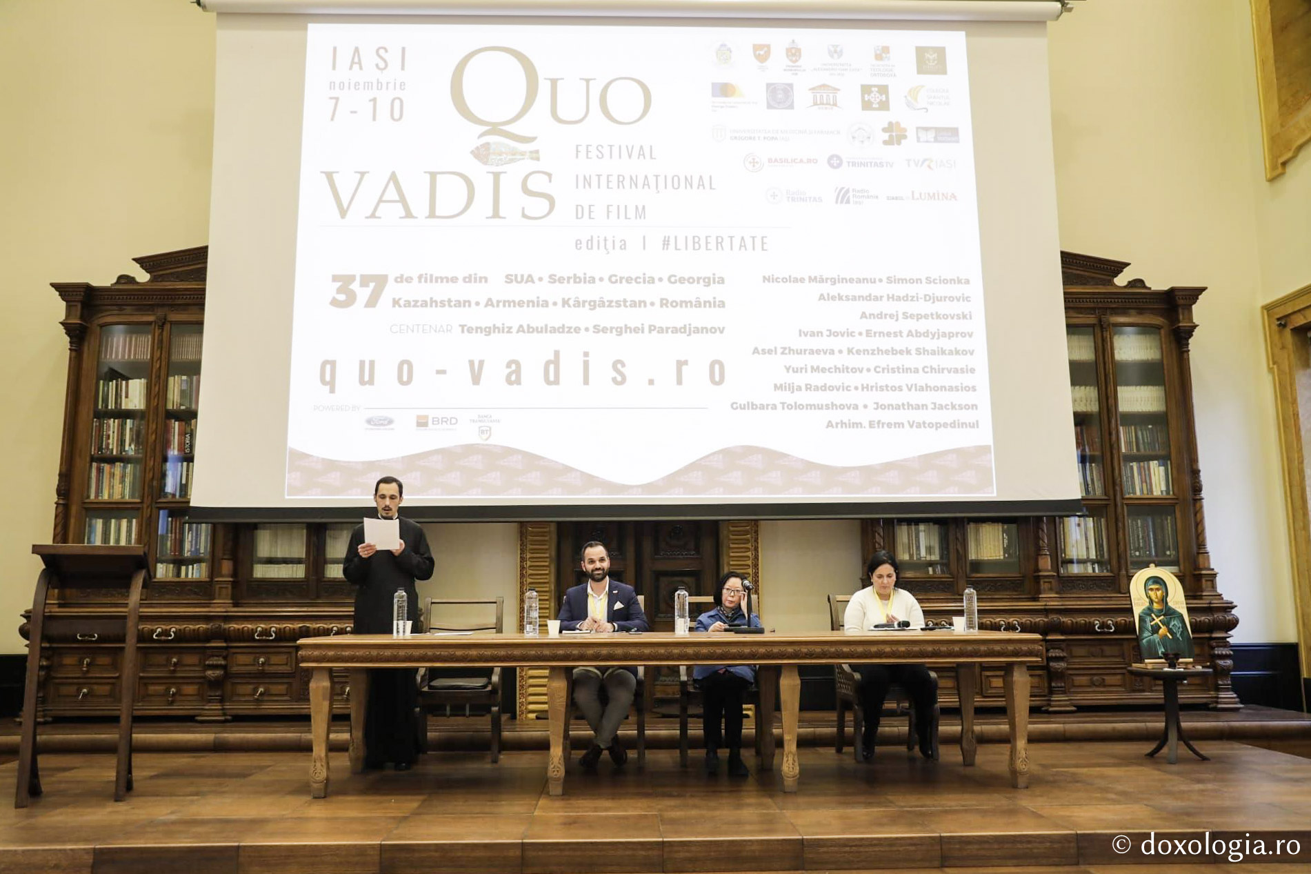 Conferințele Quo Vadis (Sala Iustin Moisescu, în incinta Ansamblului Mitropolitan din Iași)