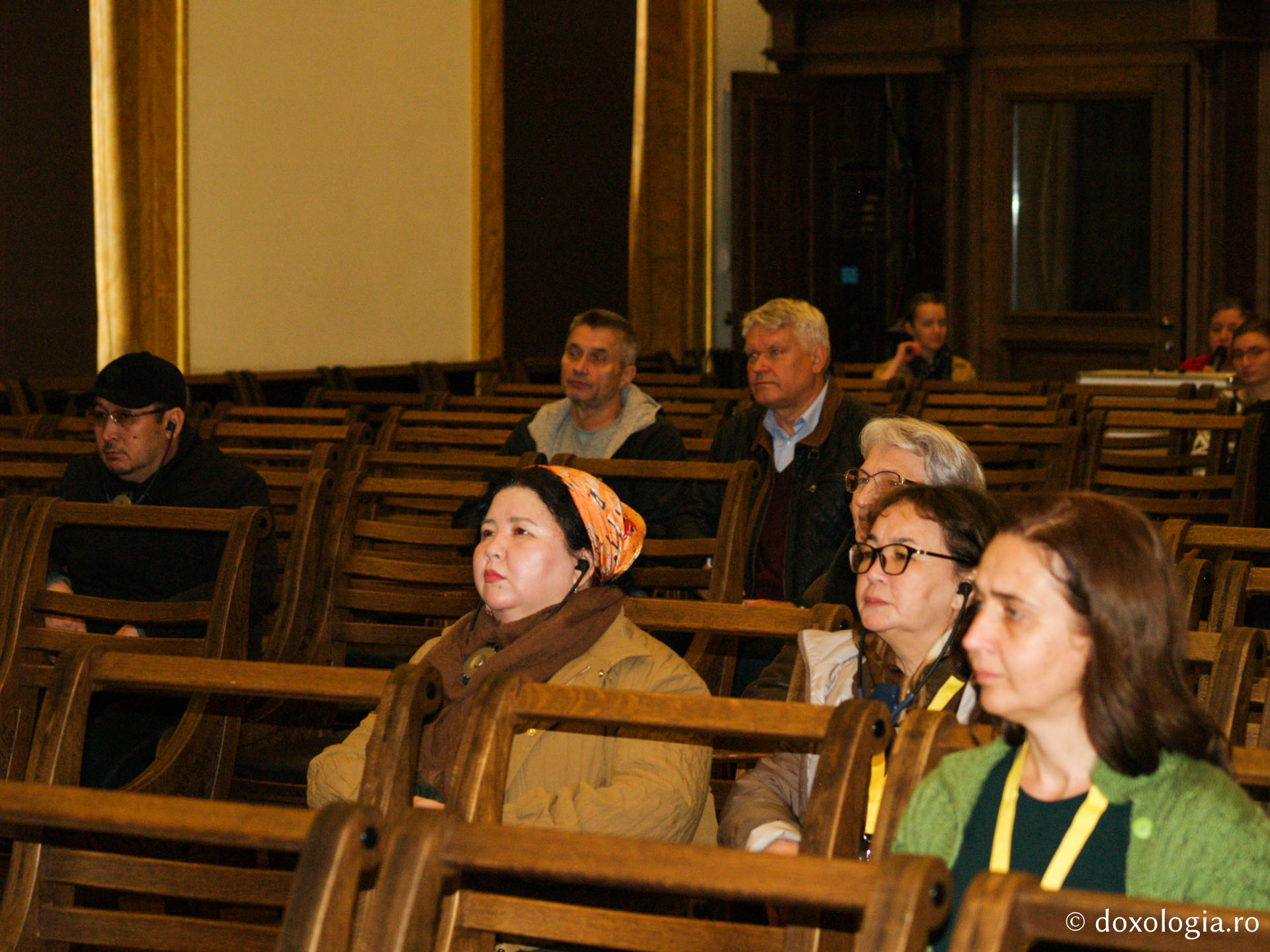 Proiecția filmului artistic Culoarea rodiei