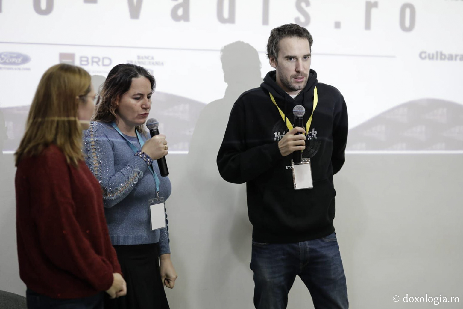 Proiecția filmului documentar Doar iubirea ne mai poate salva (Serbia), în prezența regizorului Hadži-Aleksandar Đurović