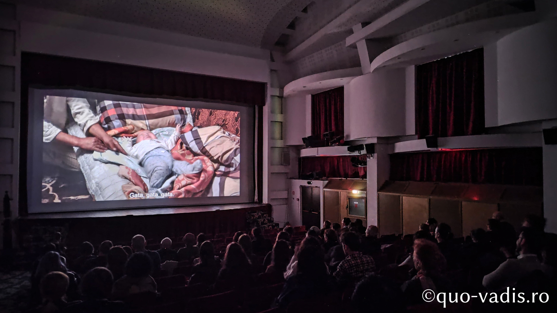 Proiecția filmului artistic Darul lui Dumnezeu (Kîrgîzstan), în prezența regizoarei Asel Zhuraeva