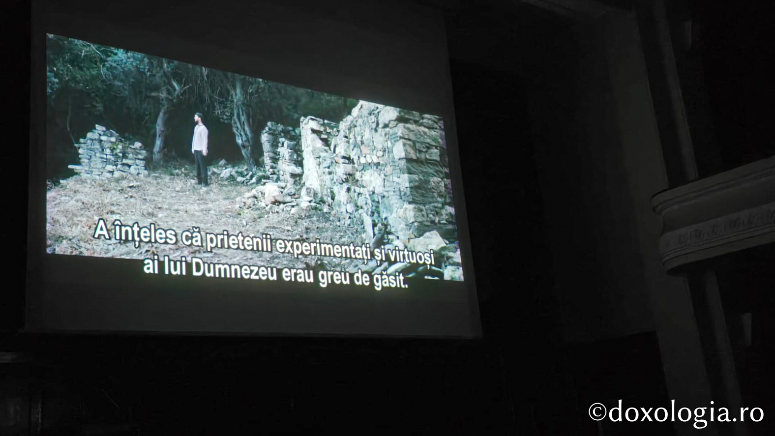 Proiecția filmului docudramă Sfântul Iosif Isihastul (Grecia, regizori Alexandros Foteinos and Yiannis Traganidas), Sala Aula Magna Mihai Eminescu