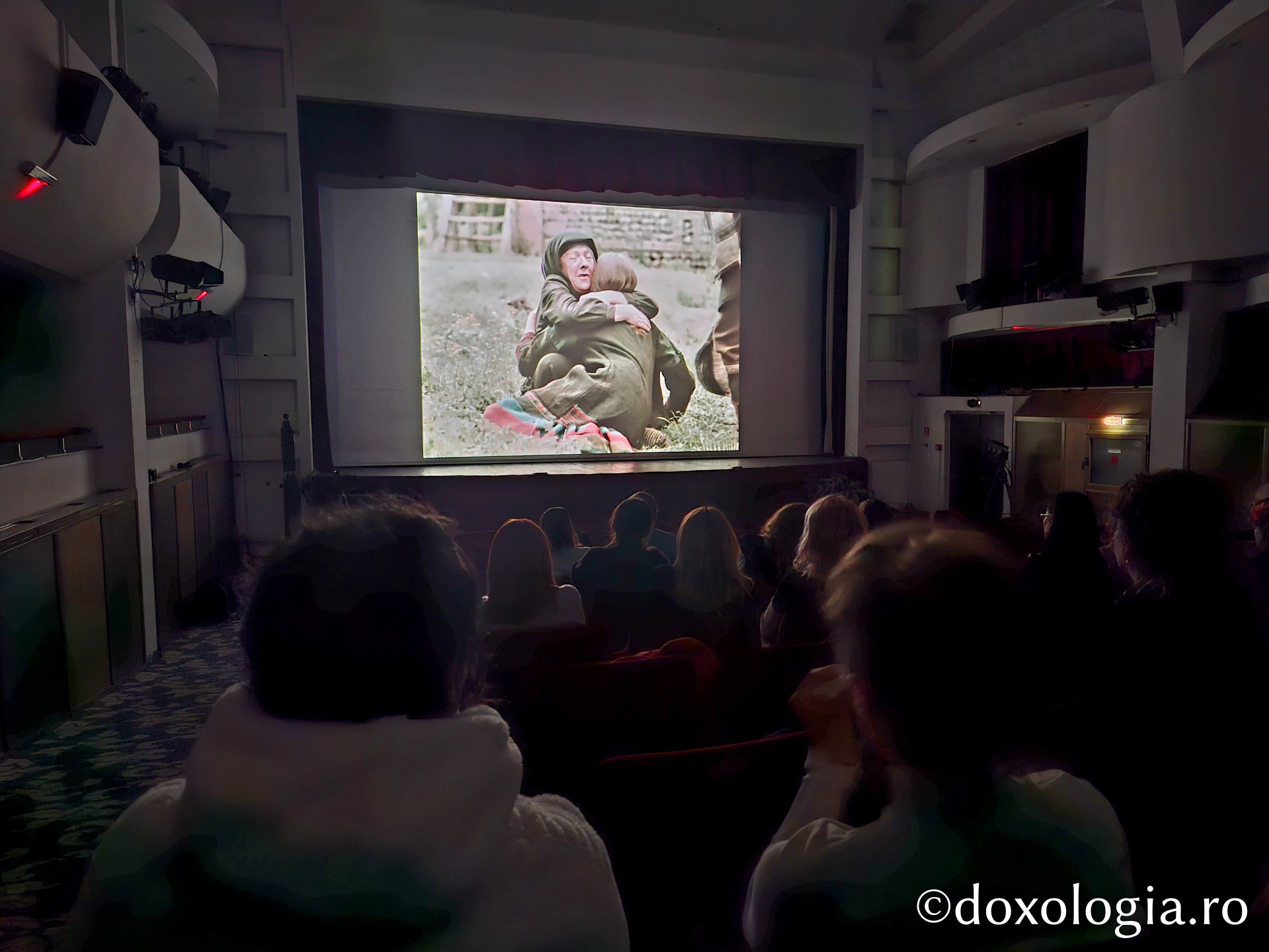 Proiecția filmului artistic Copacul dorințelor (Georgia, regizor Tengiz Abuladze), Sala Ateneul Național din Iași