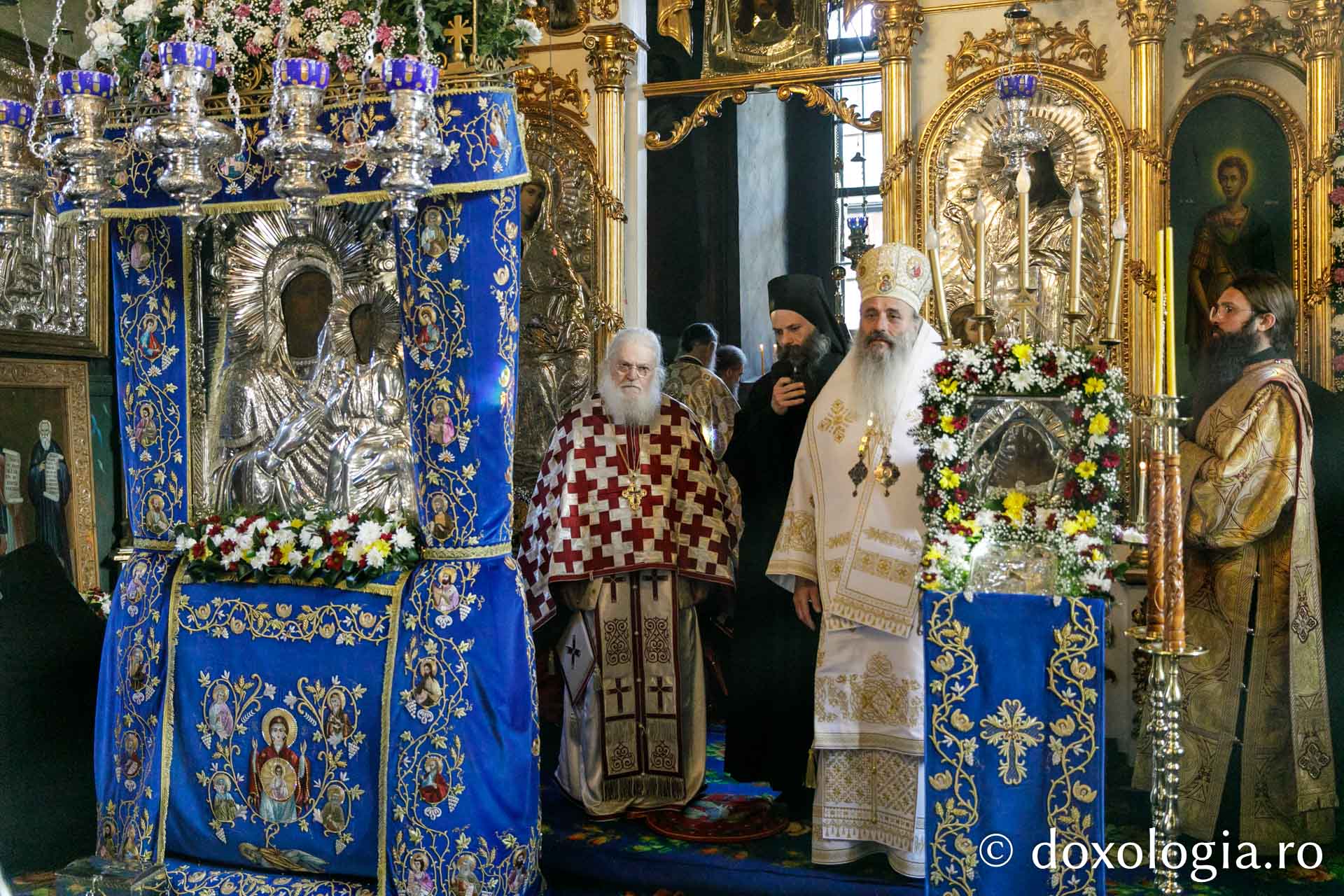 Starețul Efrem Vatopedinul, la hramul Mănăstirii Agapia