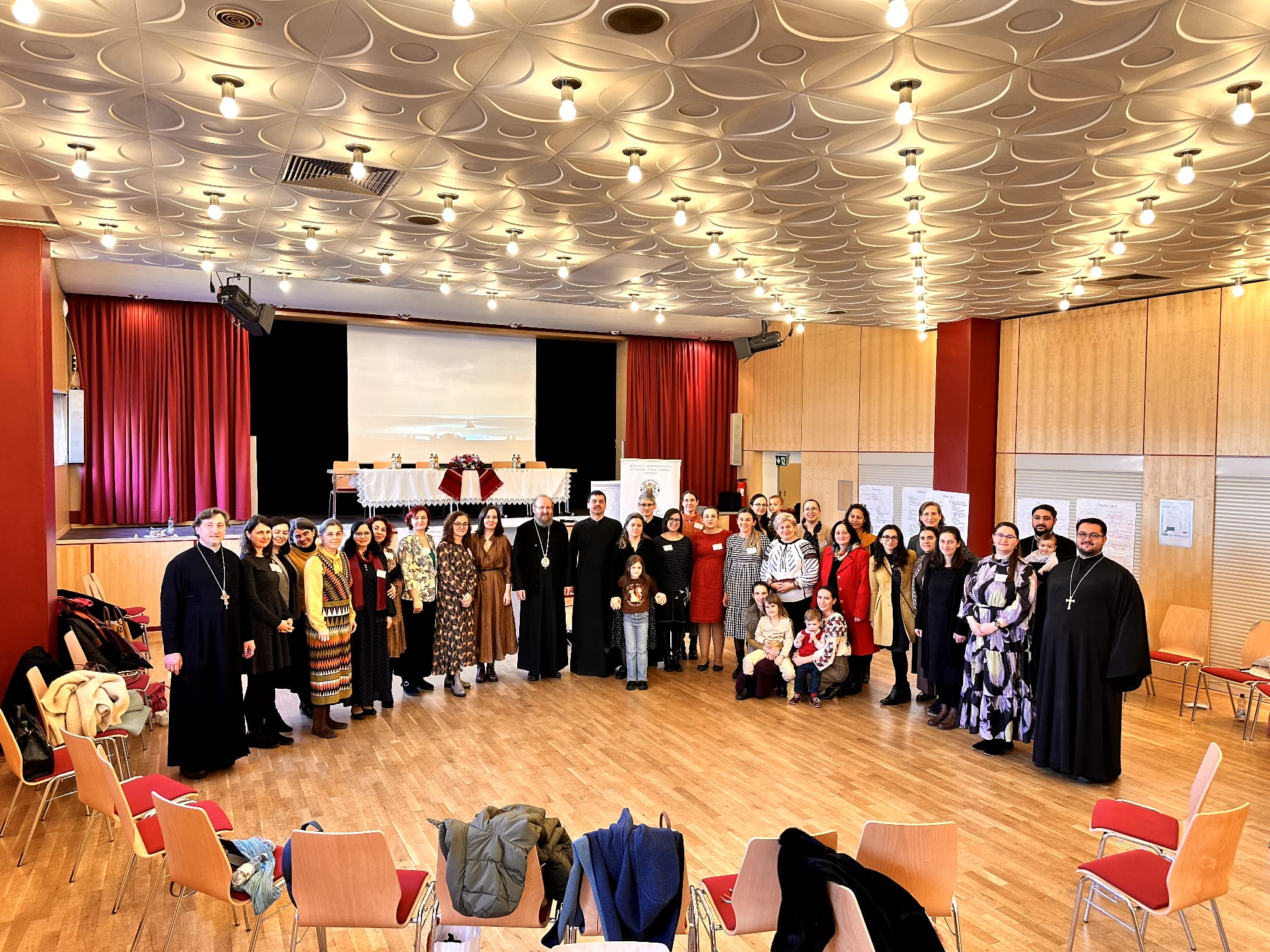 Întâlnirea preoteselor la Mannheim, Germania Întâlnirea preoteselor la Mannheim: „Port cu mine pacea, bucuriile, cunoștințele și recunoștința din tot ce am trăit zilele acestea împreună”