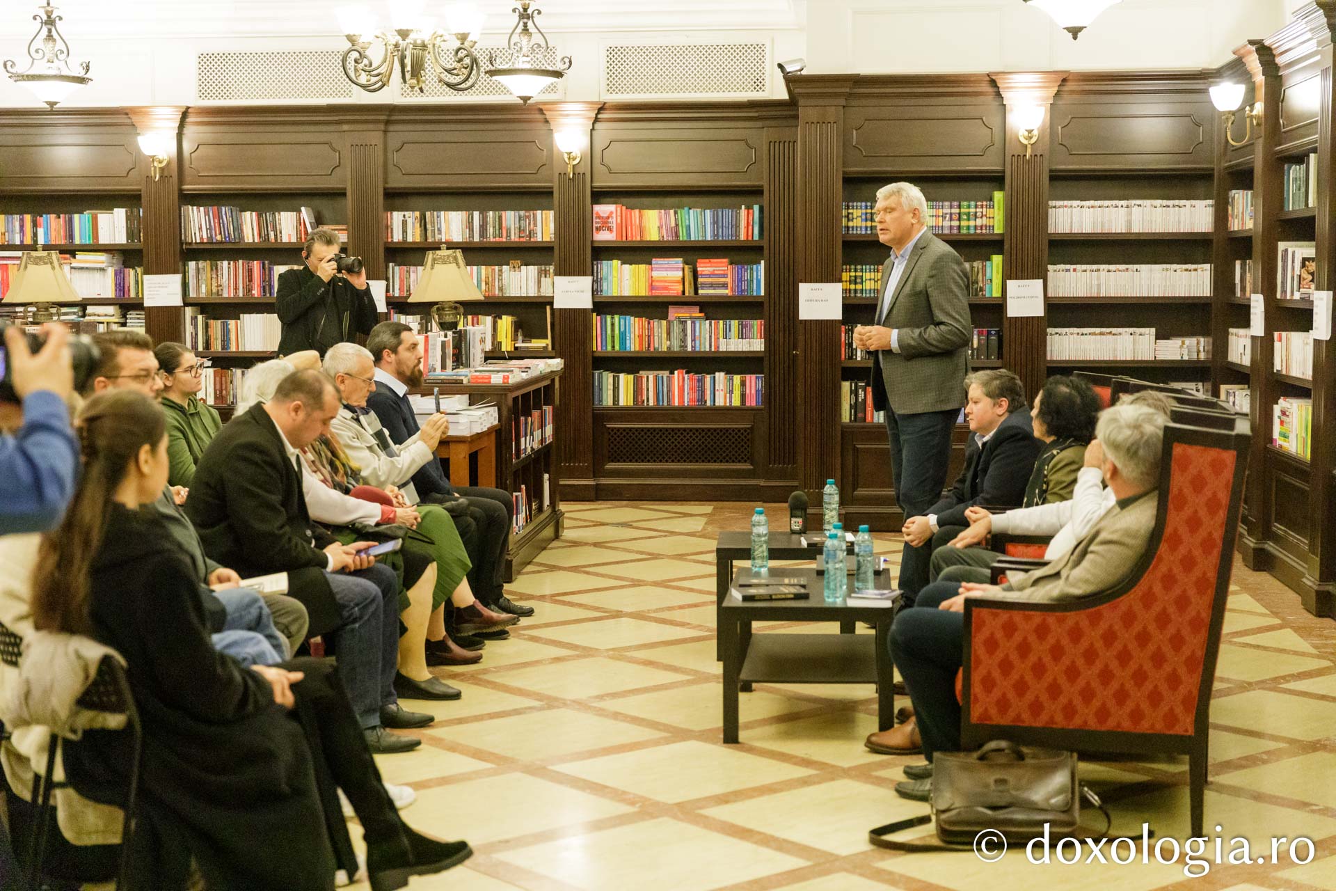 Lansare de carte la Librăria Tafrali: Mare Inchizitor - Dostoievski în lecturi teologico-filosofice